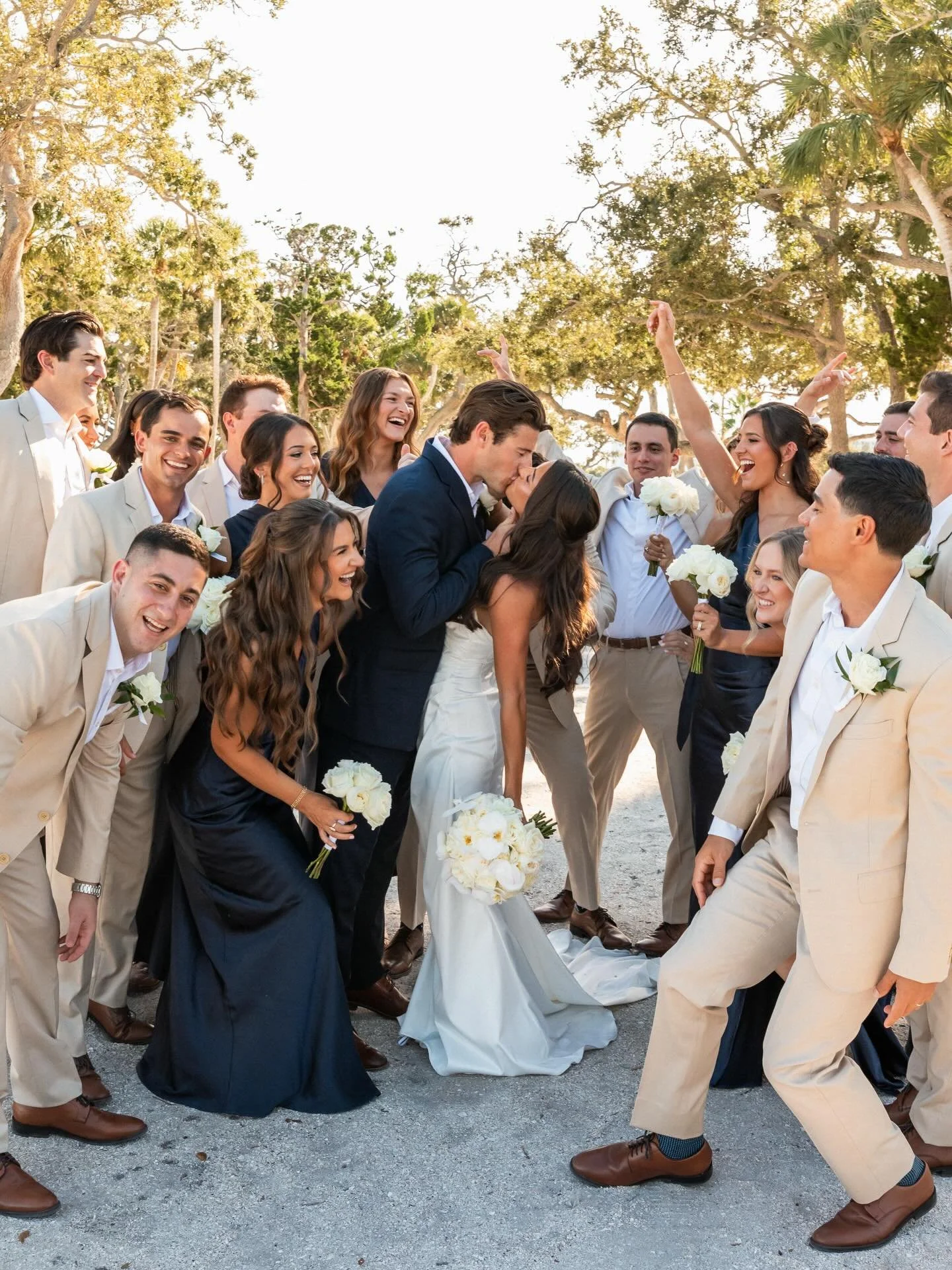 The &ldquo;I do&rdquo; crew✨🌴
&bull;
&bull;
&bull;

@honeybeememory
@weddingslongboatkeyclub
@longboatkeyclub
@siestatrolley
@swankysoireeevents
@upstaged_srq
@cakesbyronsrq
@stellaroseevents
@linensbythesea
@tylerskidelsky @jessayyp
@unbreakablebea