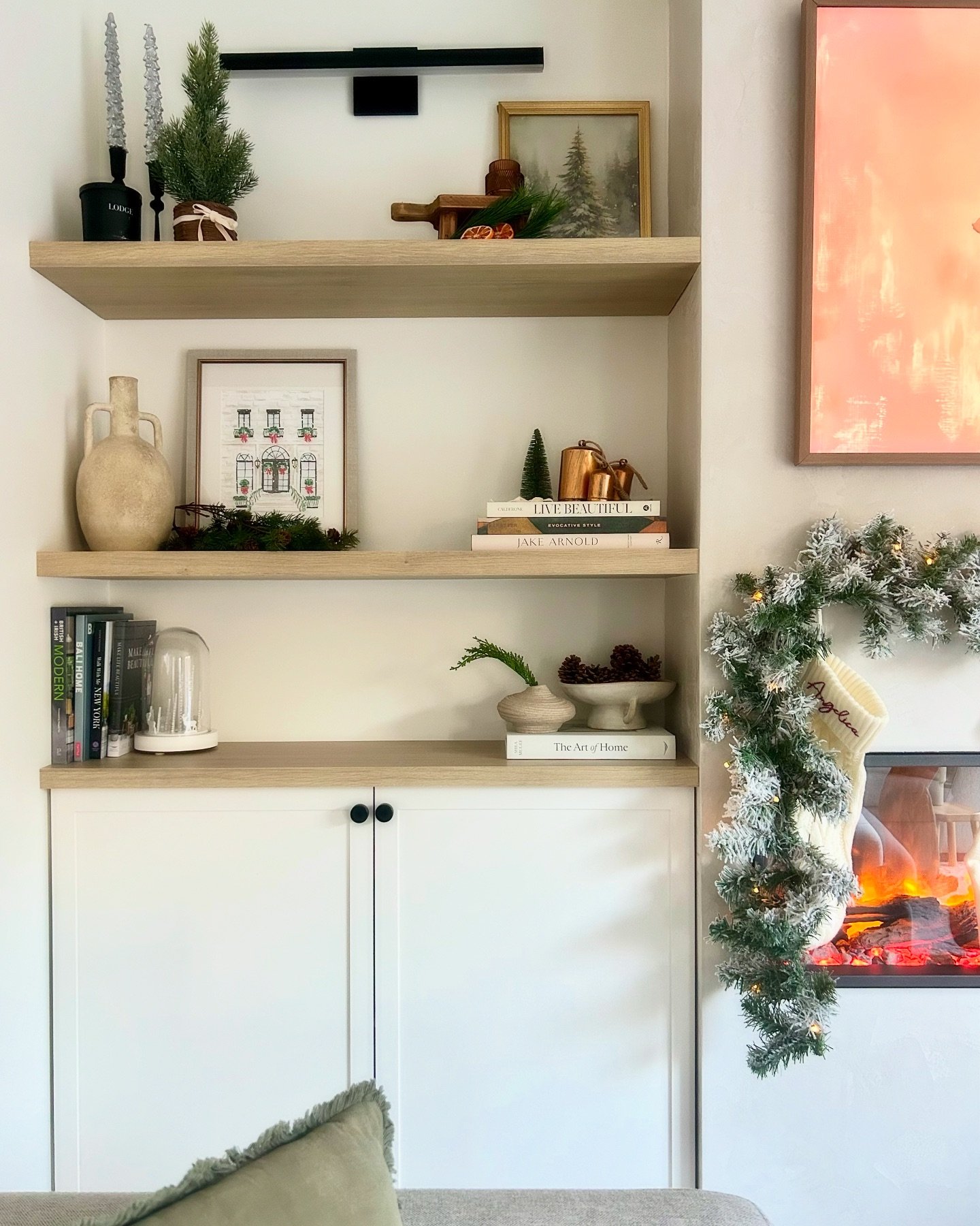 Style those shelves for holiday ✨

✨ Add greenery for a little touch of nature and festivity.

✨ Use vintage frames for holiday artwork to add a touch of luxe.

✨Curate small clusters of items, using books and other decor. 

✨Velvet ribbon in a rich 
