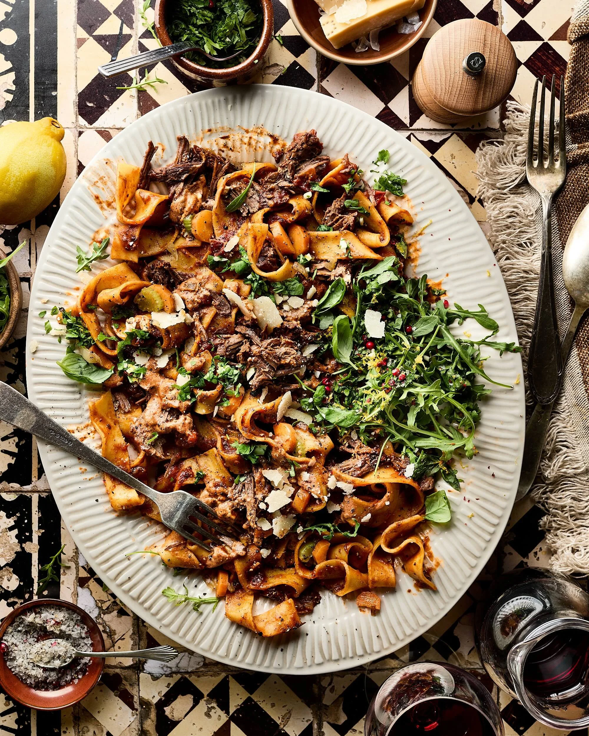 Pappardelle con ragu - Italiaans stoof vleessaus recept