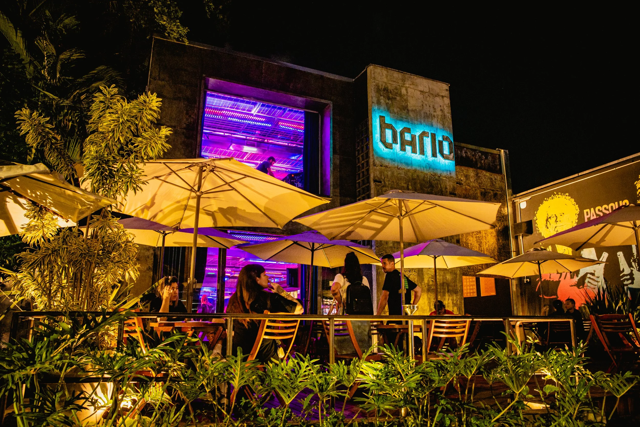 Bares perto de mim: descubra o Bario Bar em São Paulo