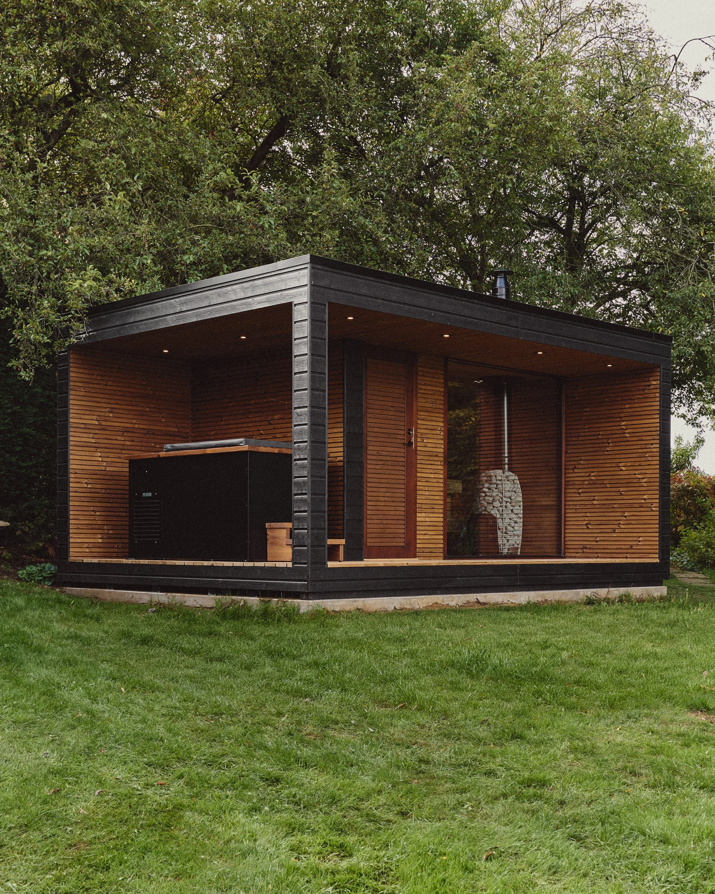 GymCraft-Cotswolds--Garden-Sauna-Exterior-Shot.jpg