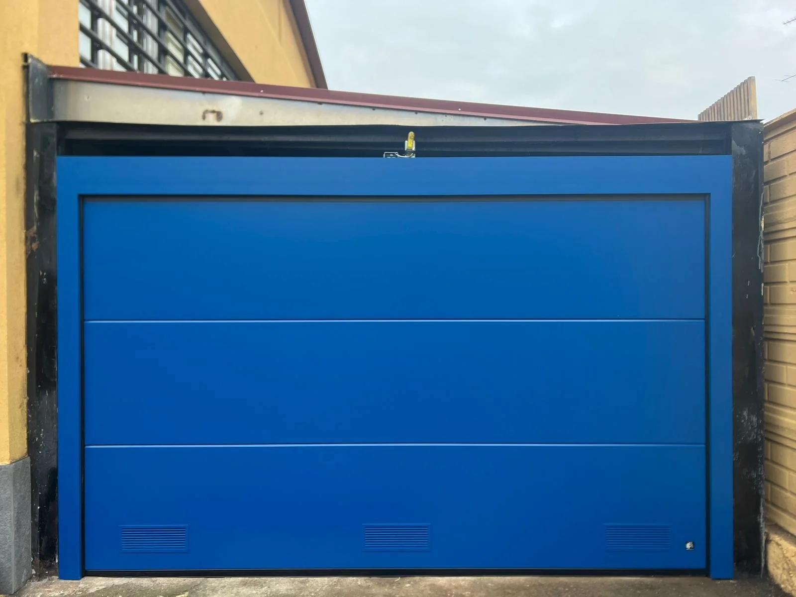 Porta sezionale residenziale