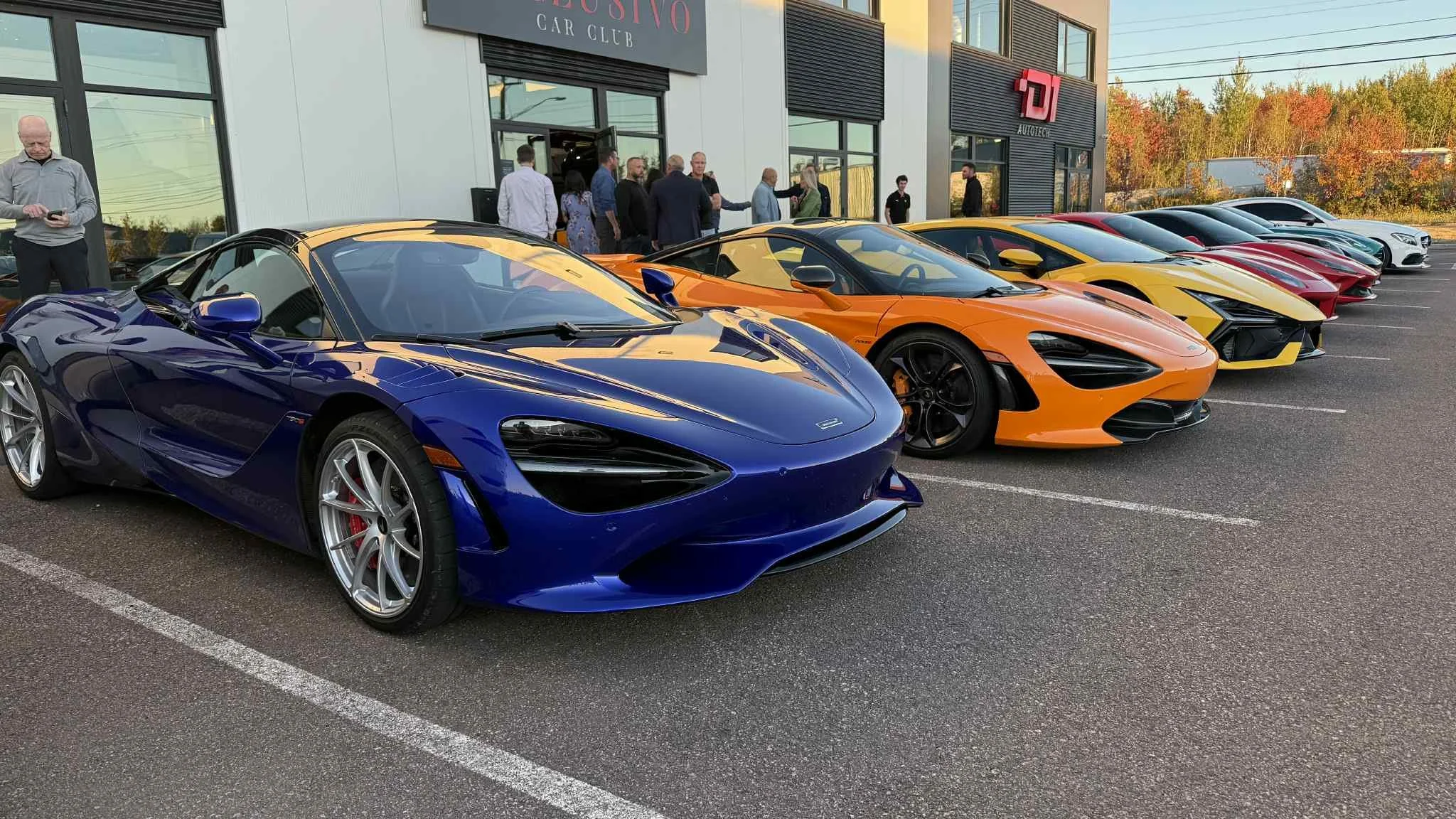 Exclusivo Cars & Coffee