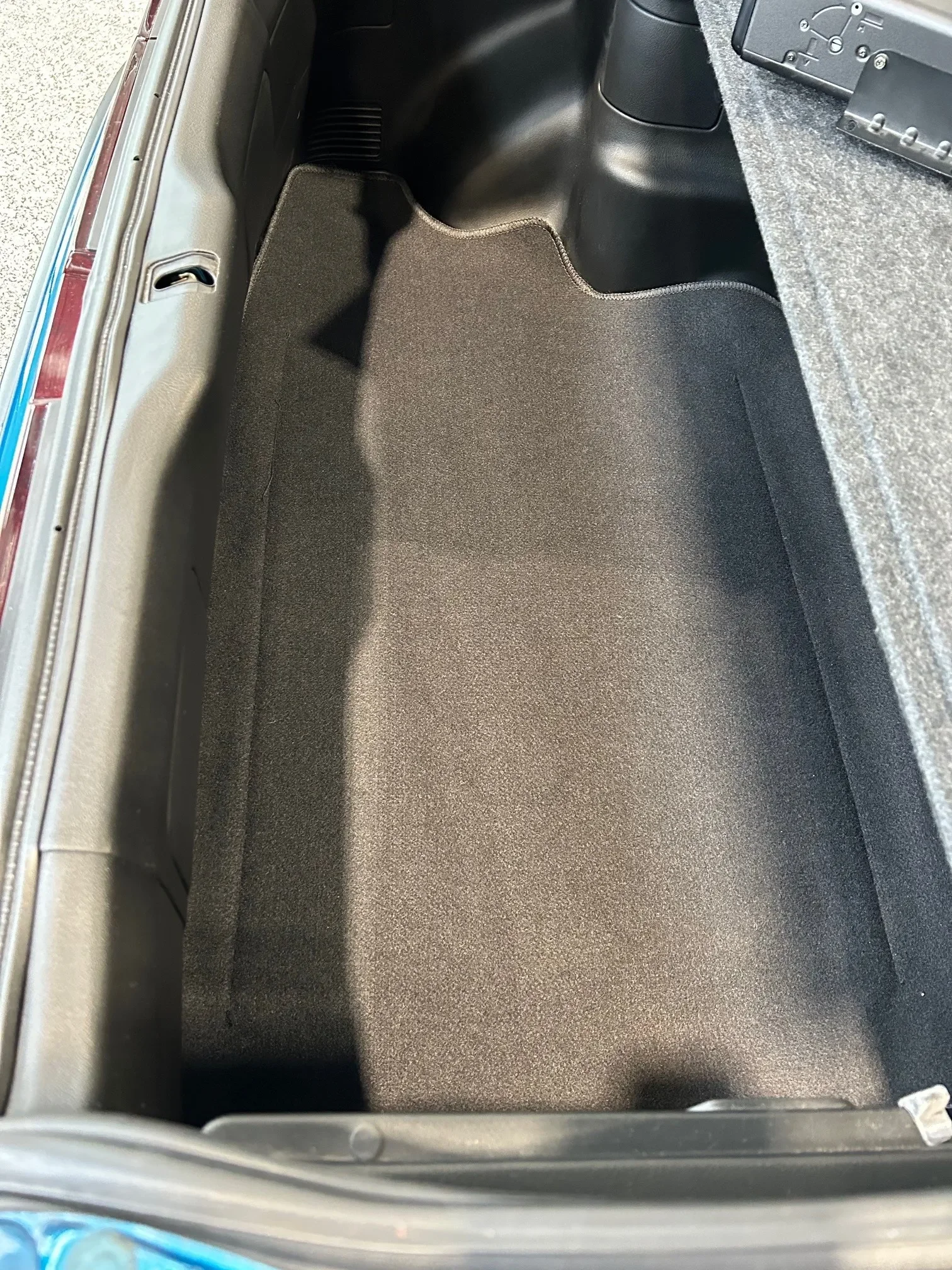 1991_honda_crx_1991_honda_crx_1991_honda_crx_trunk-carpet-52190-h2Te2m-47797-47797.webp