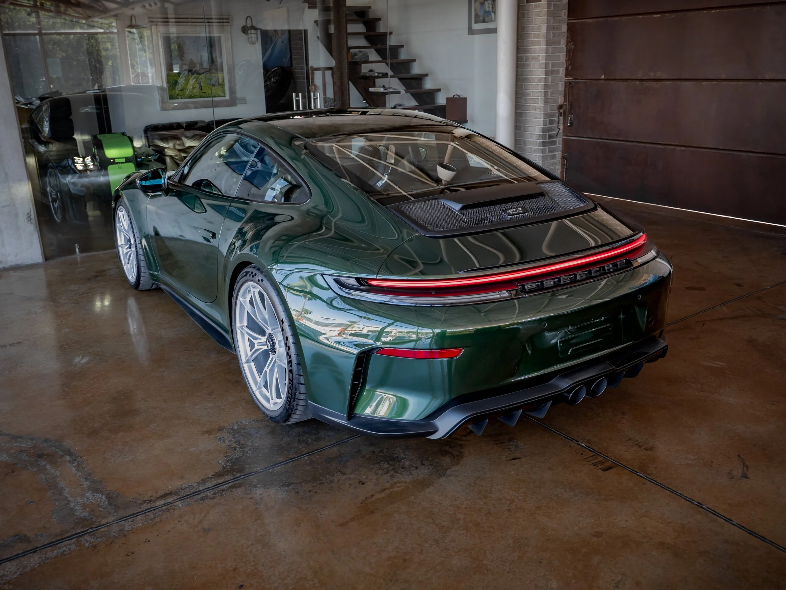 Porsche GT3 Touring Verde-23.jpg