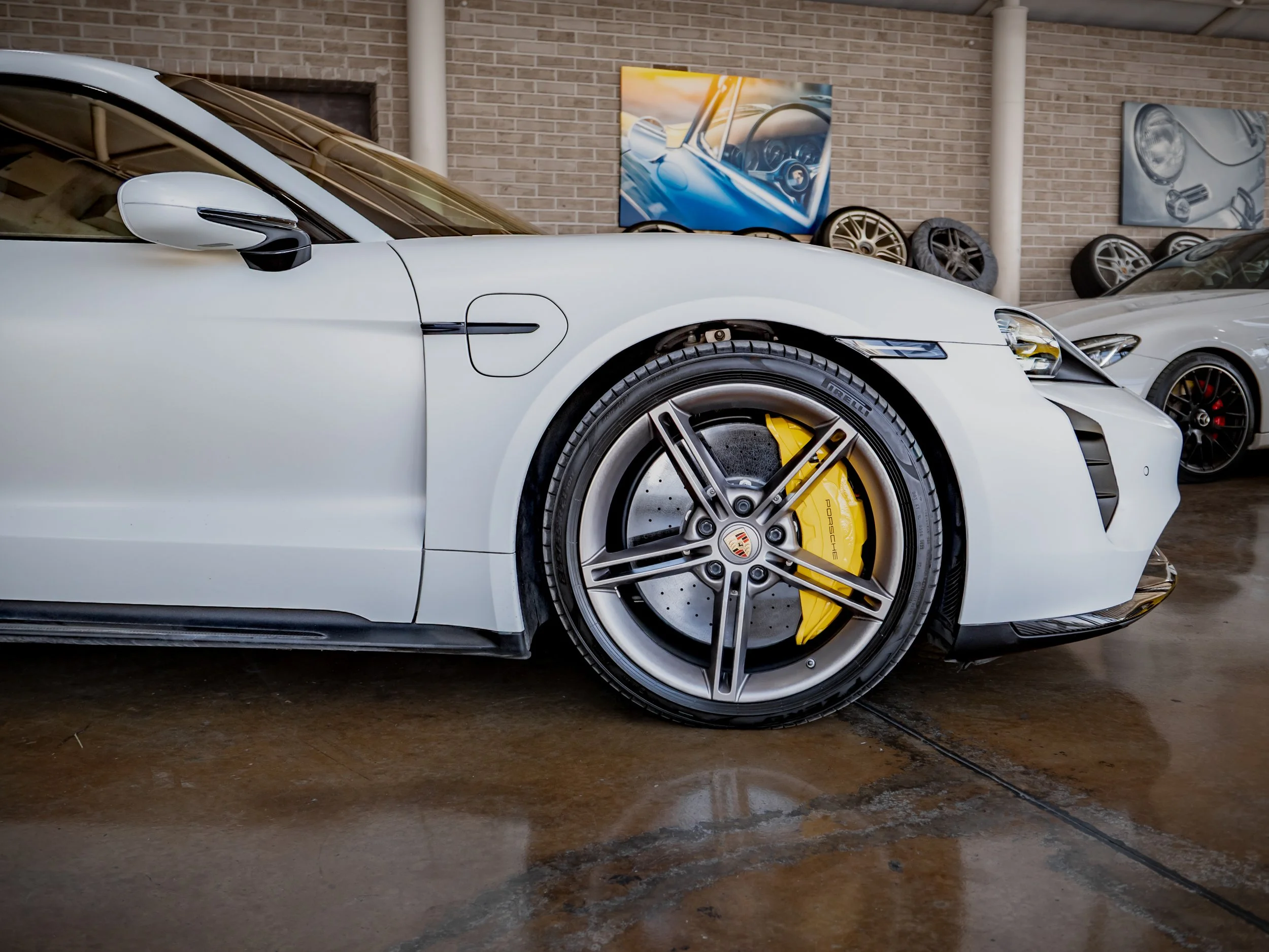 Porsche Taycan-5.jpg