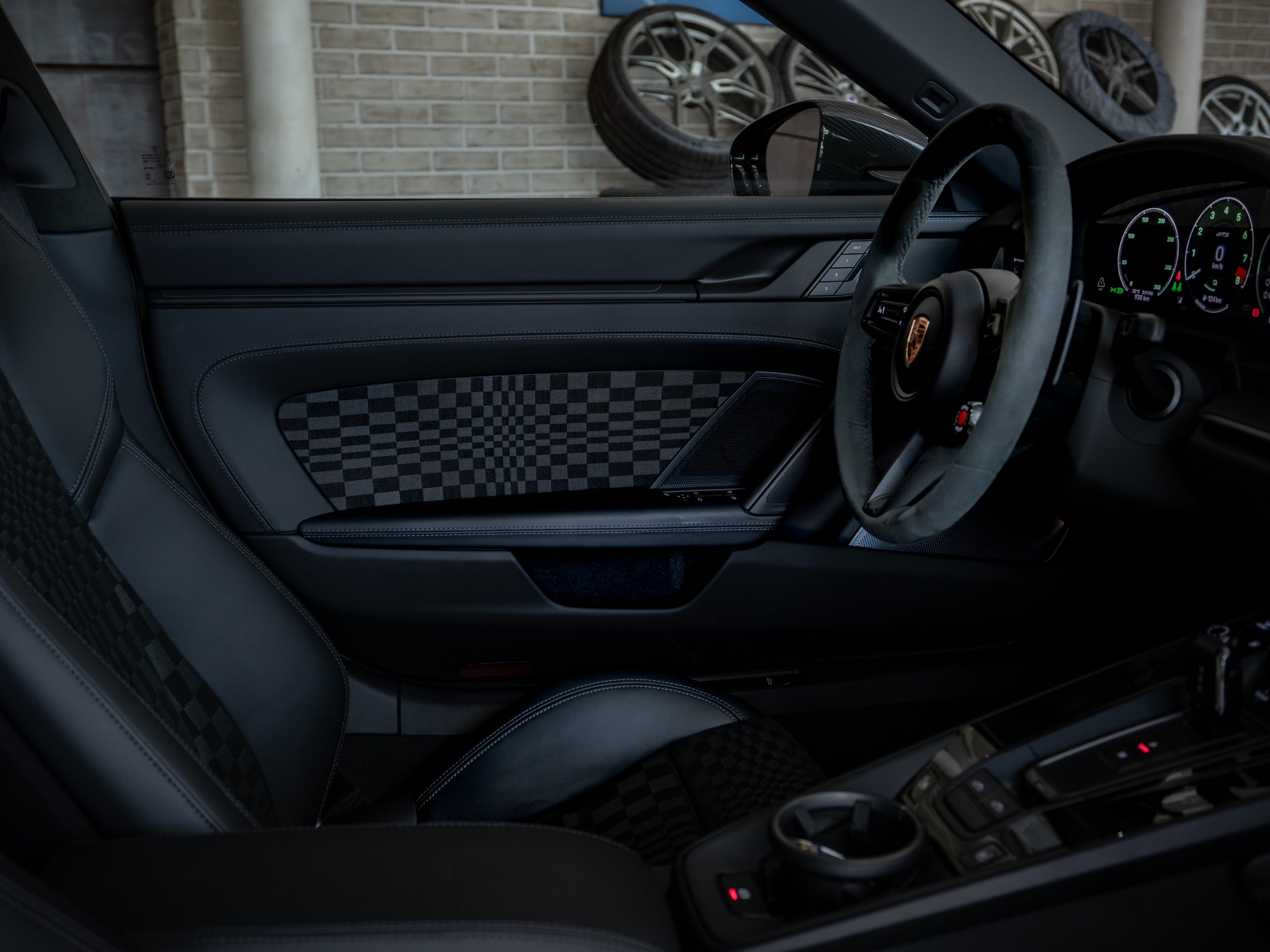 Porsche Targa GTS Negro-10.jpg