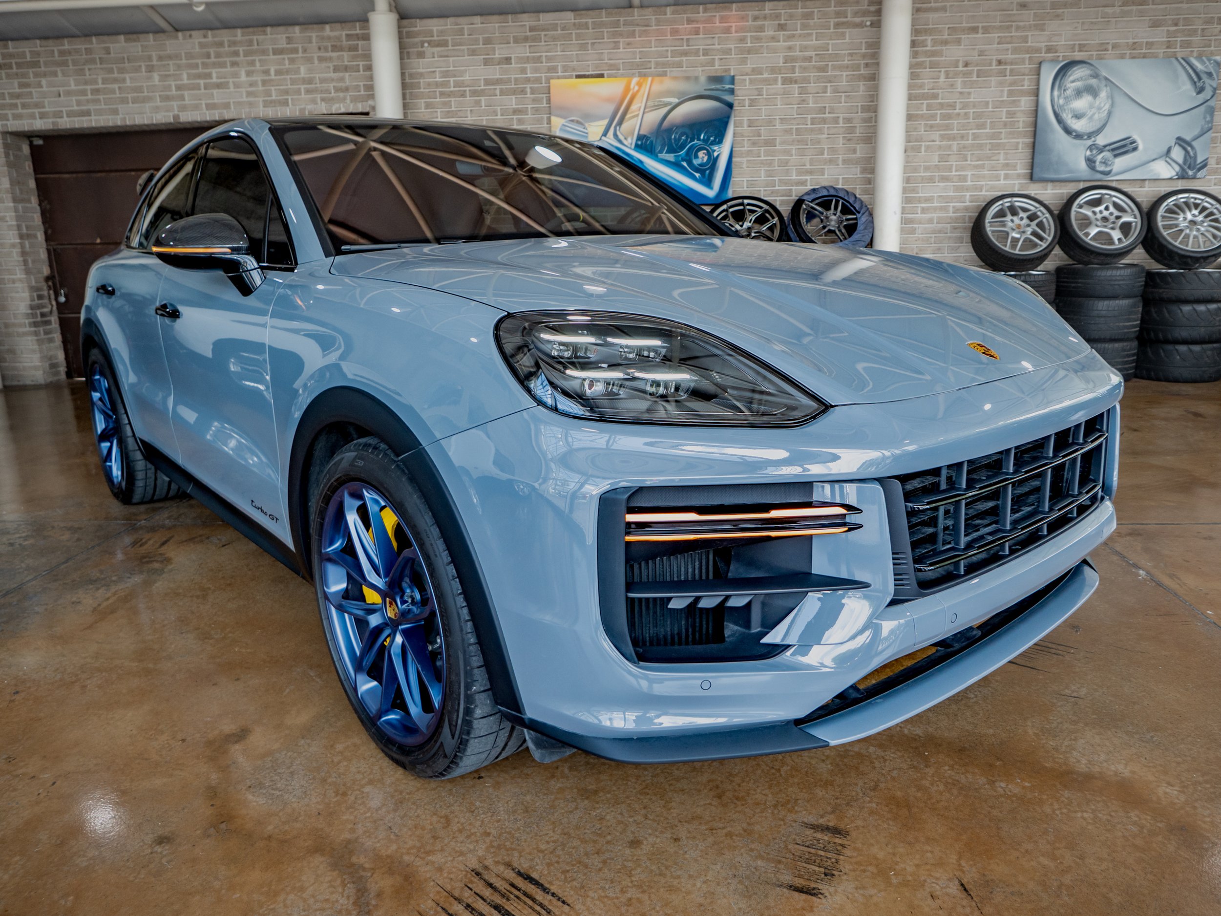 Porsche-Cayenne Turbo GT2024