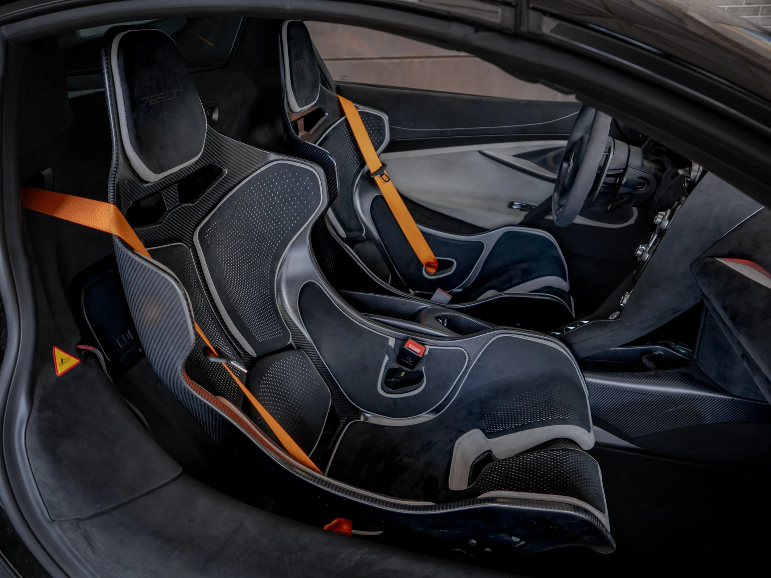 McLaren 765LT-17.jpg