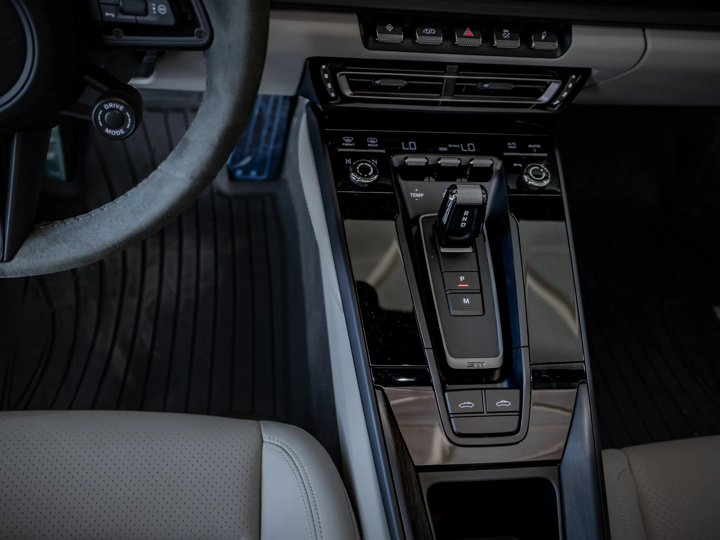 Porsche Targa GTS Gris-14.jpg