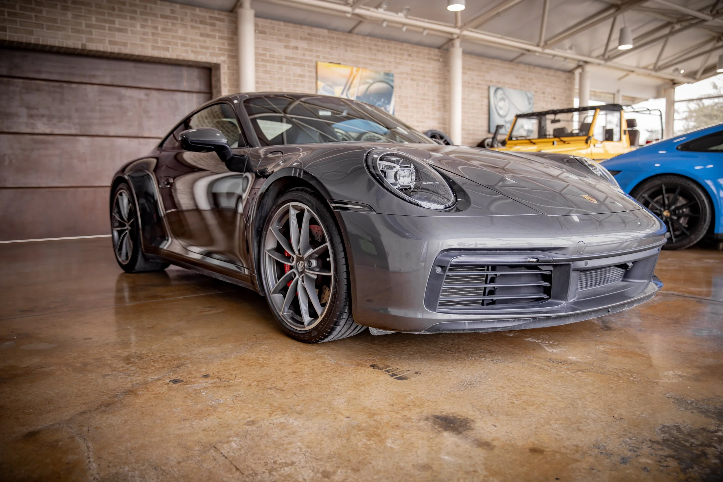 Porsche 911 Carrera-5.jpg