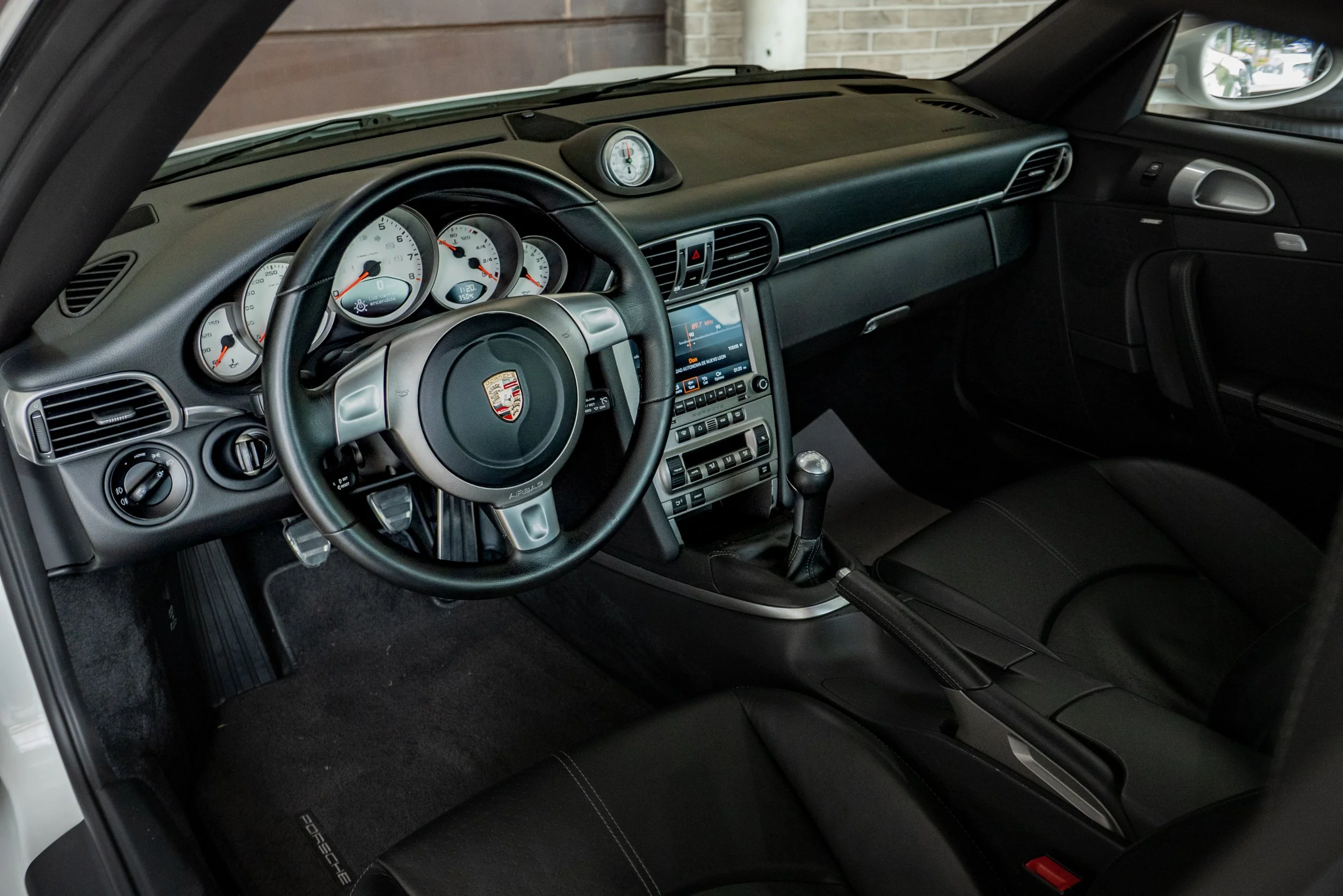 Porsche 911 Blanco-32.jpg