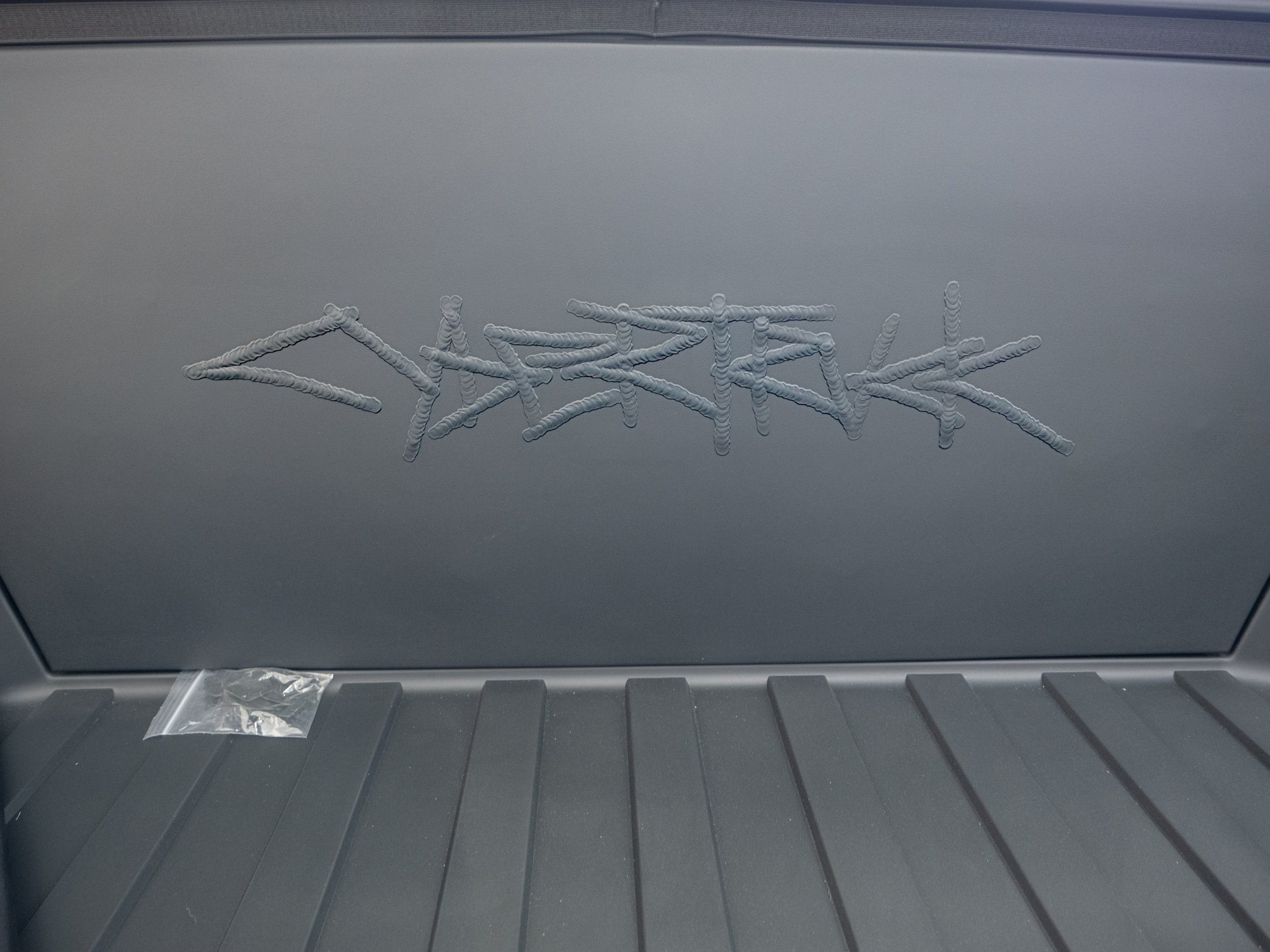 CyberTruck-23.jpg