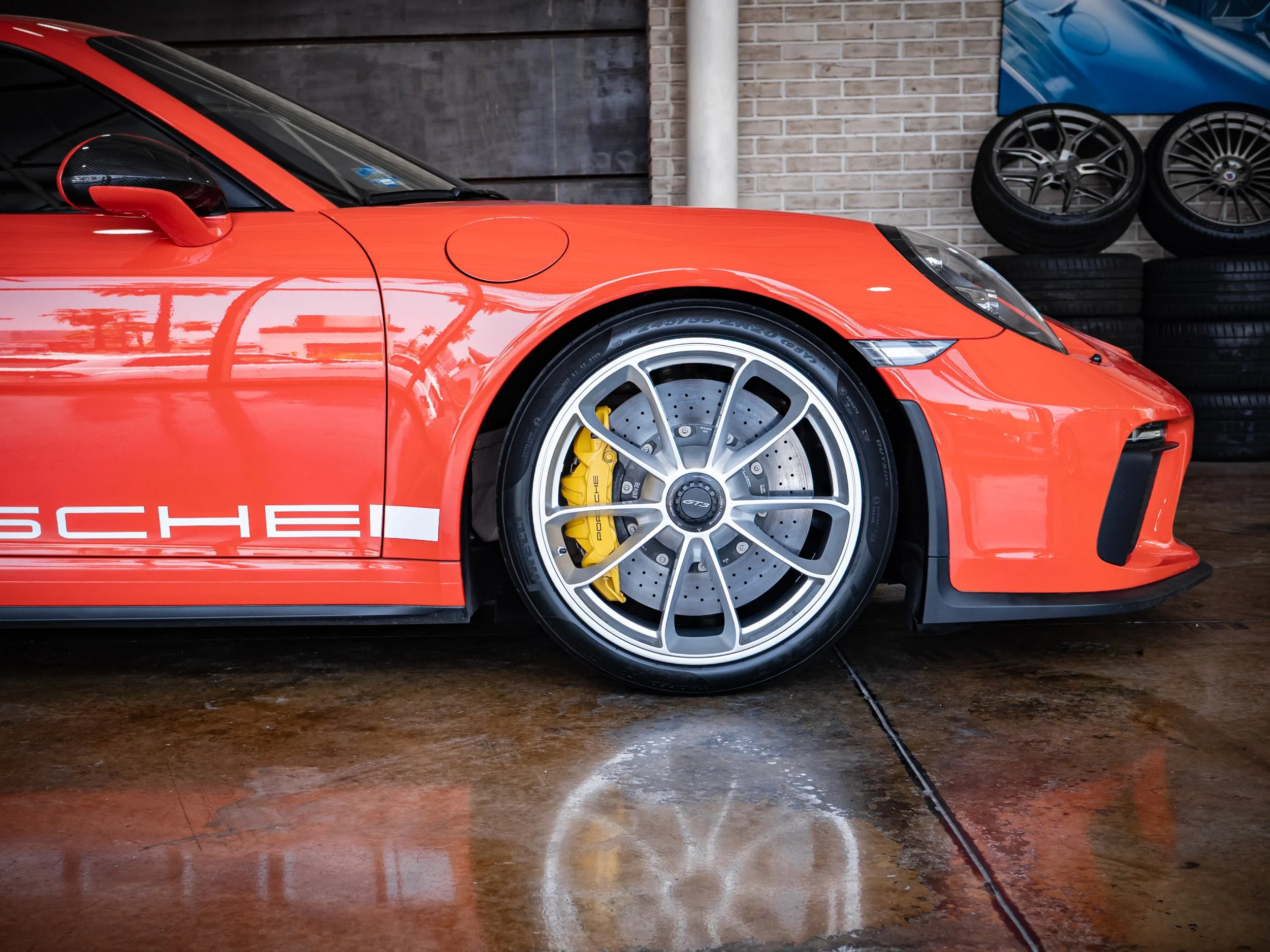 Porsche GT3-4.jpg