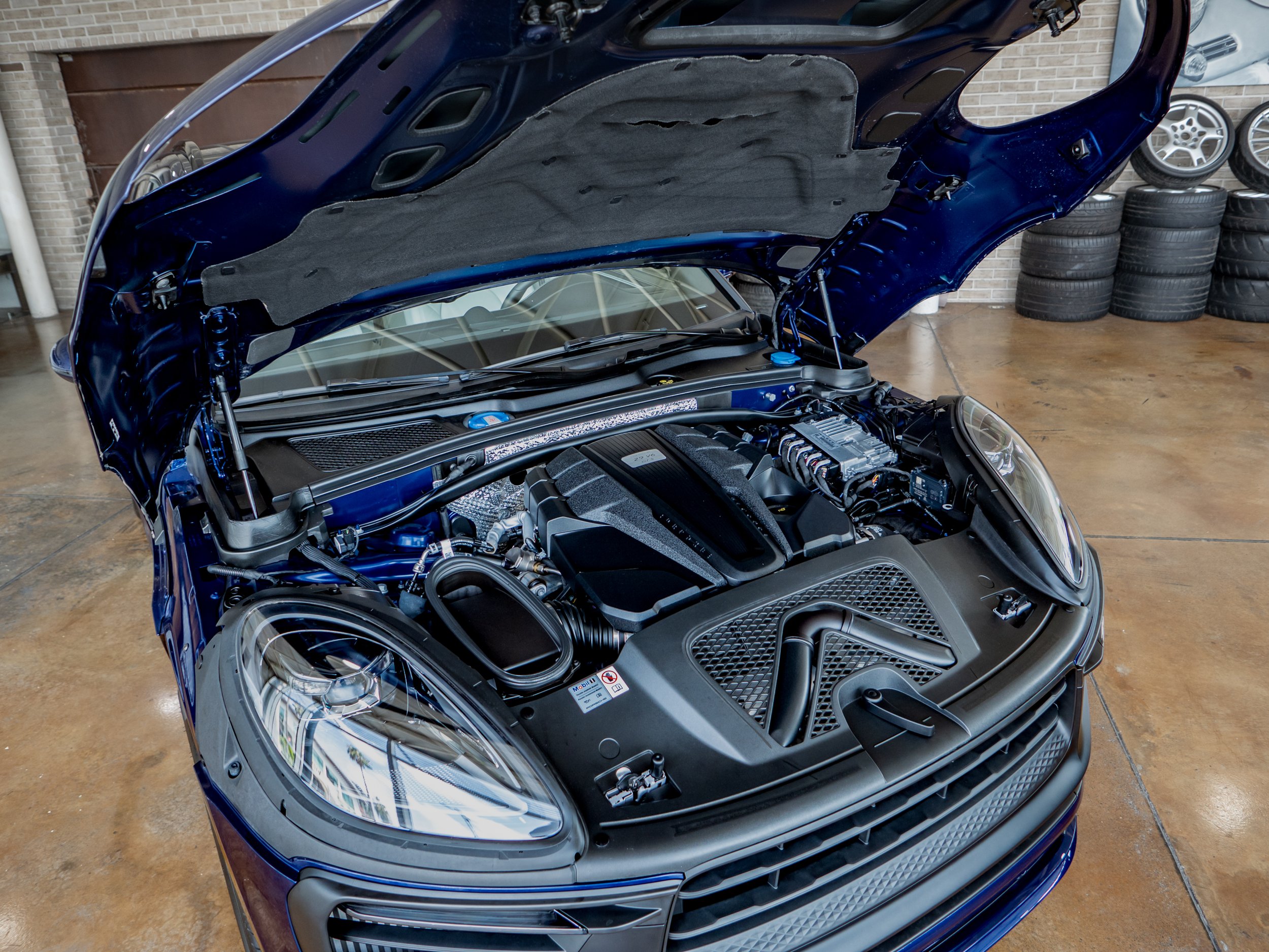 Macan GTS Azul-21.jpg