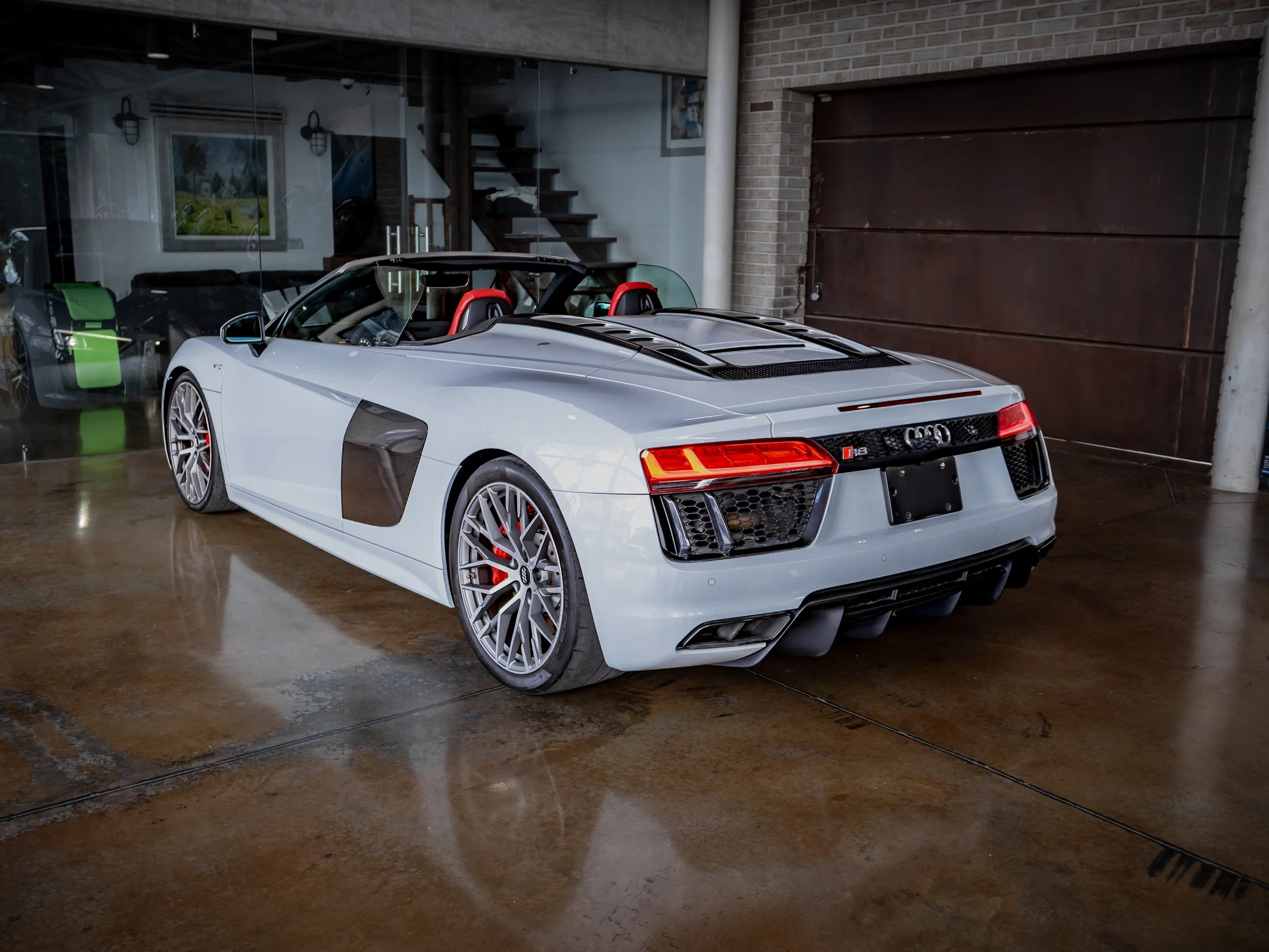 Audi R8-21.jpg