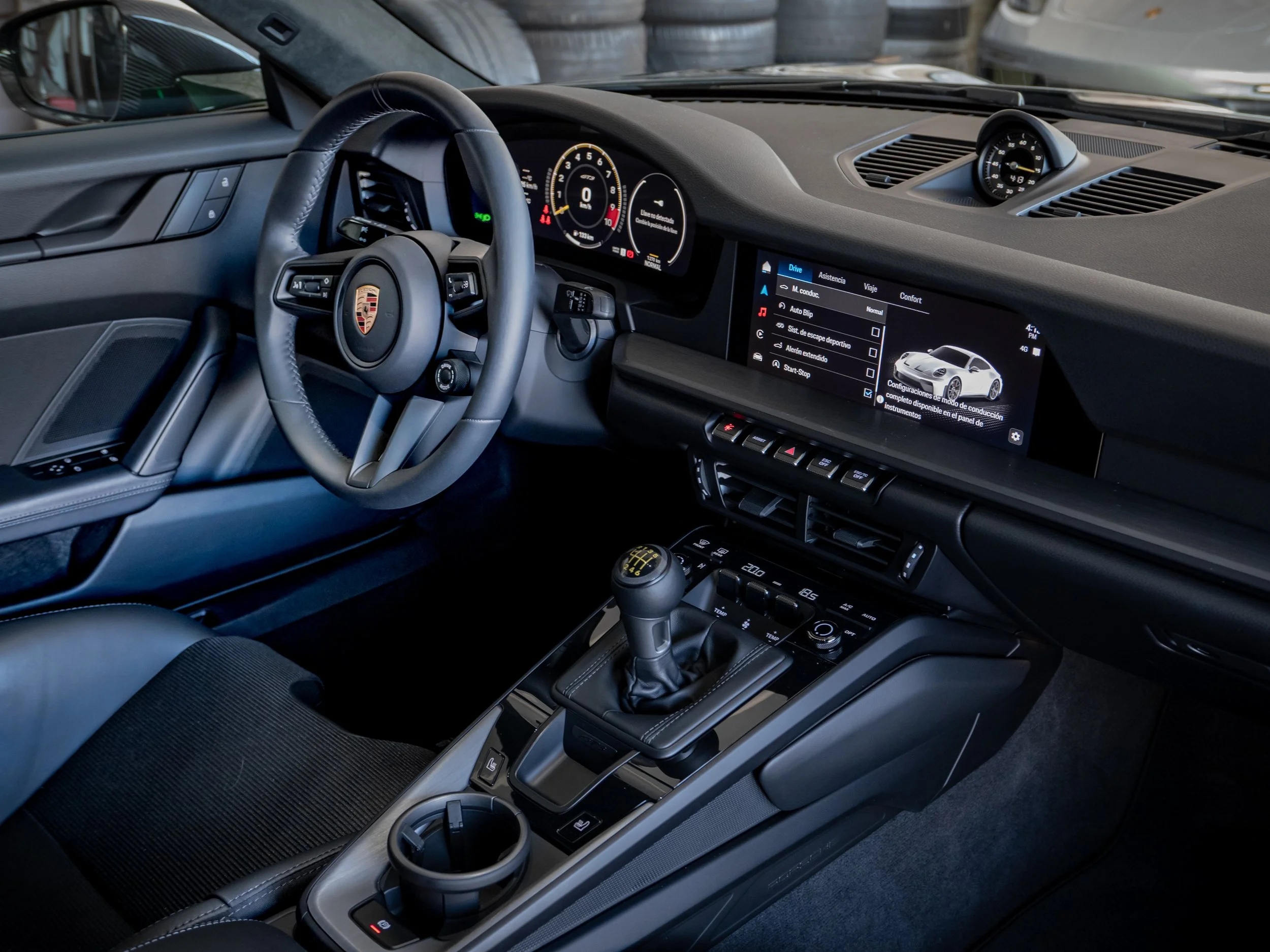 Porsche GT3 Touring Verde-14.jpg