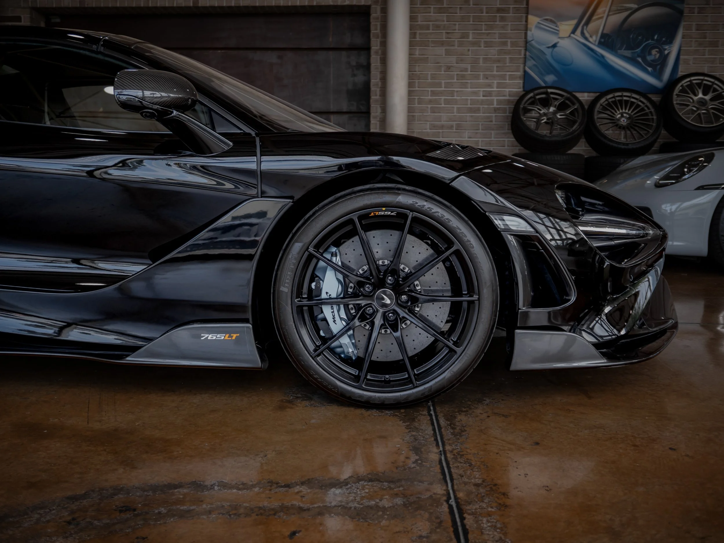 McLaren 765LT-14.jpg