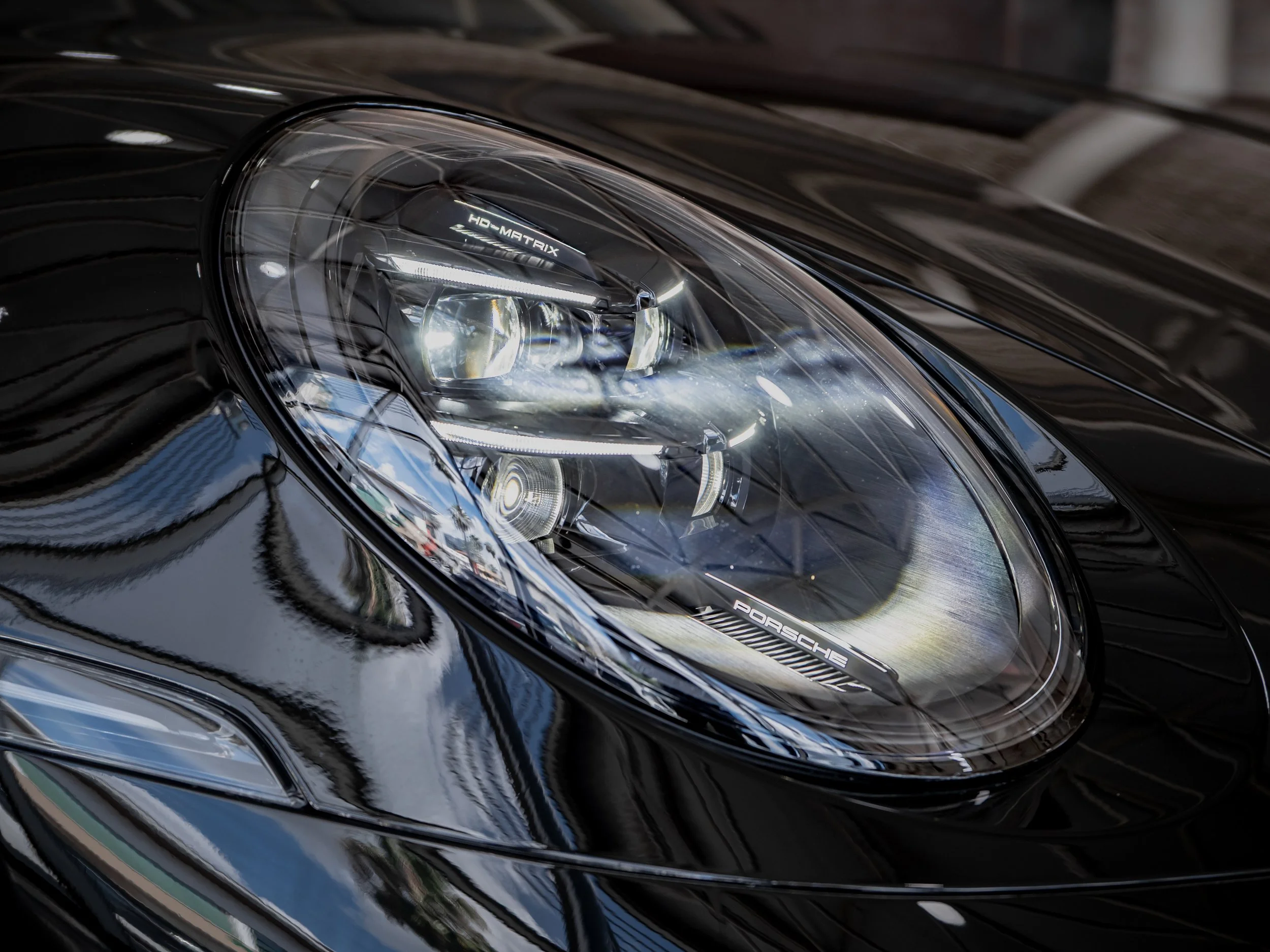 Porsche Targa GTS Negro-3.jpg
