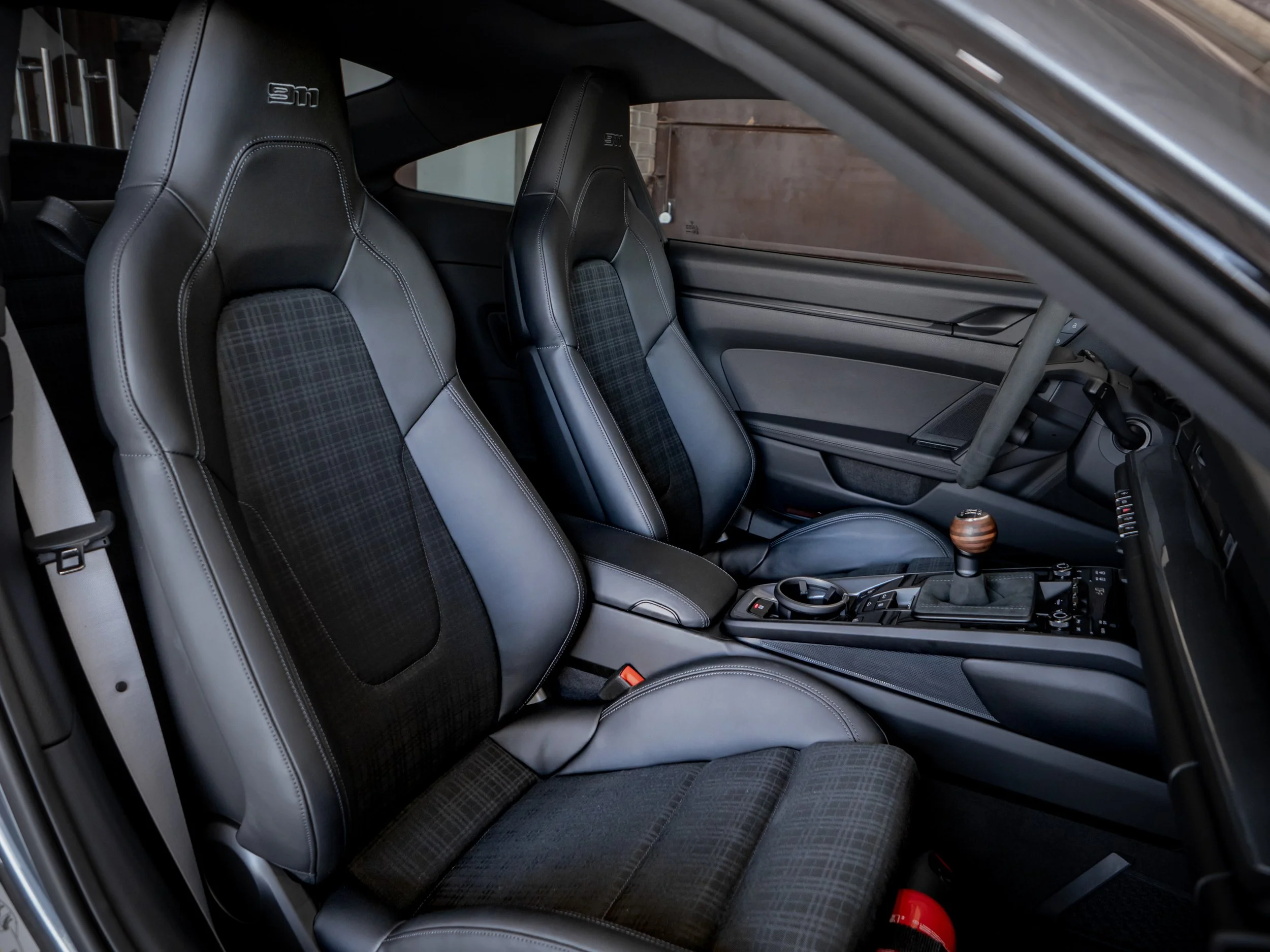 Porsche 911 Carrera T-7.jpg