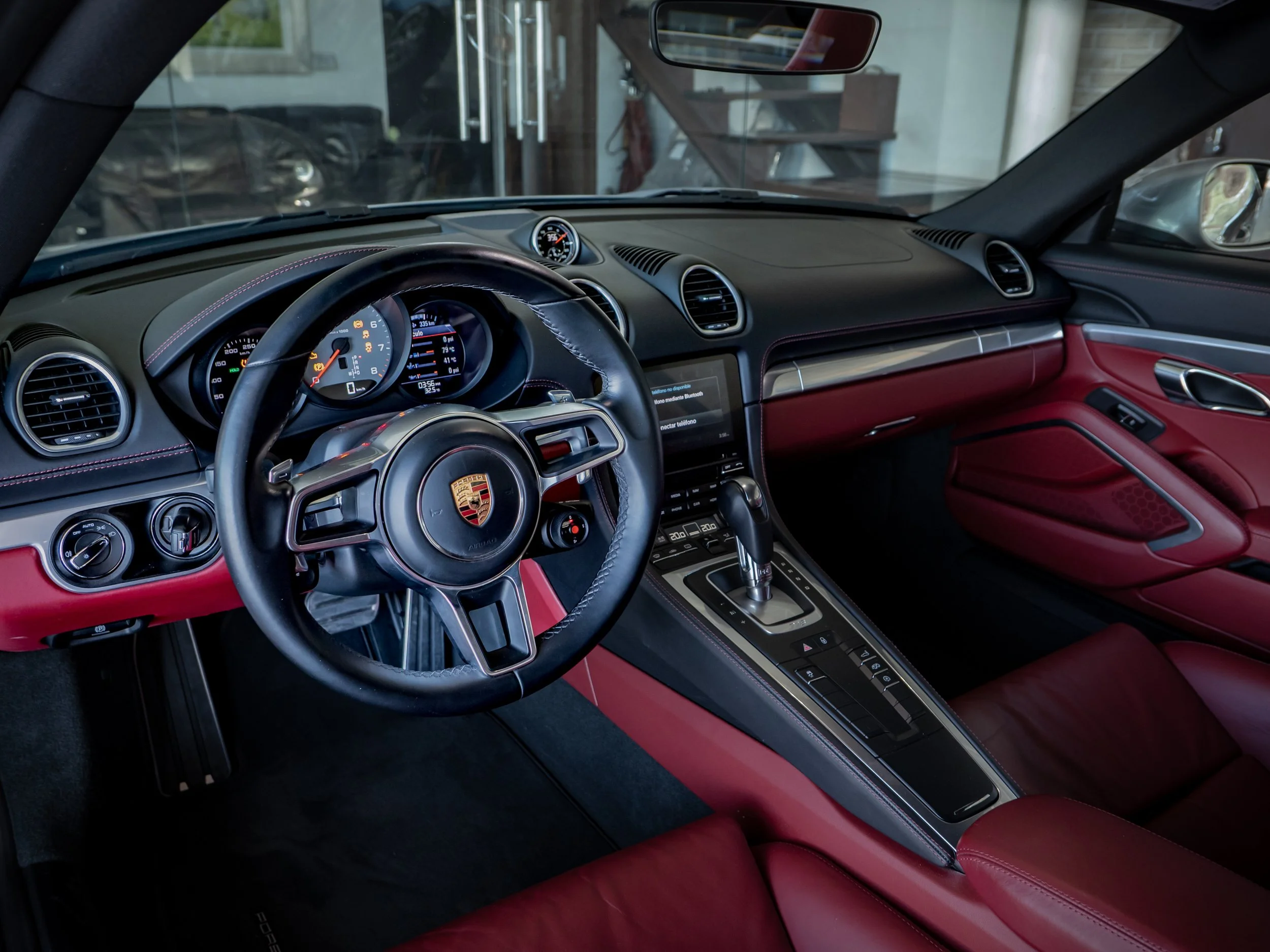 Porsche Cayman-19.jpg