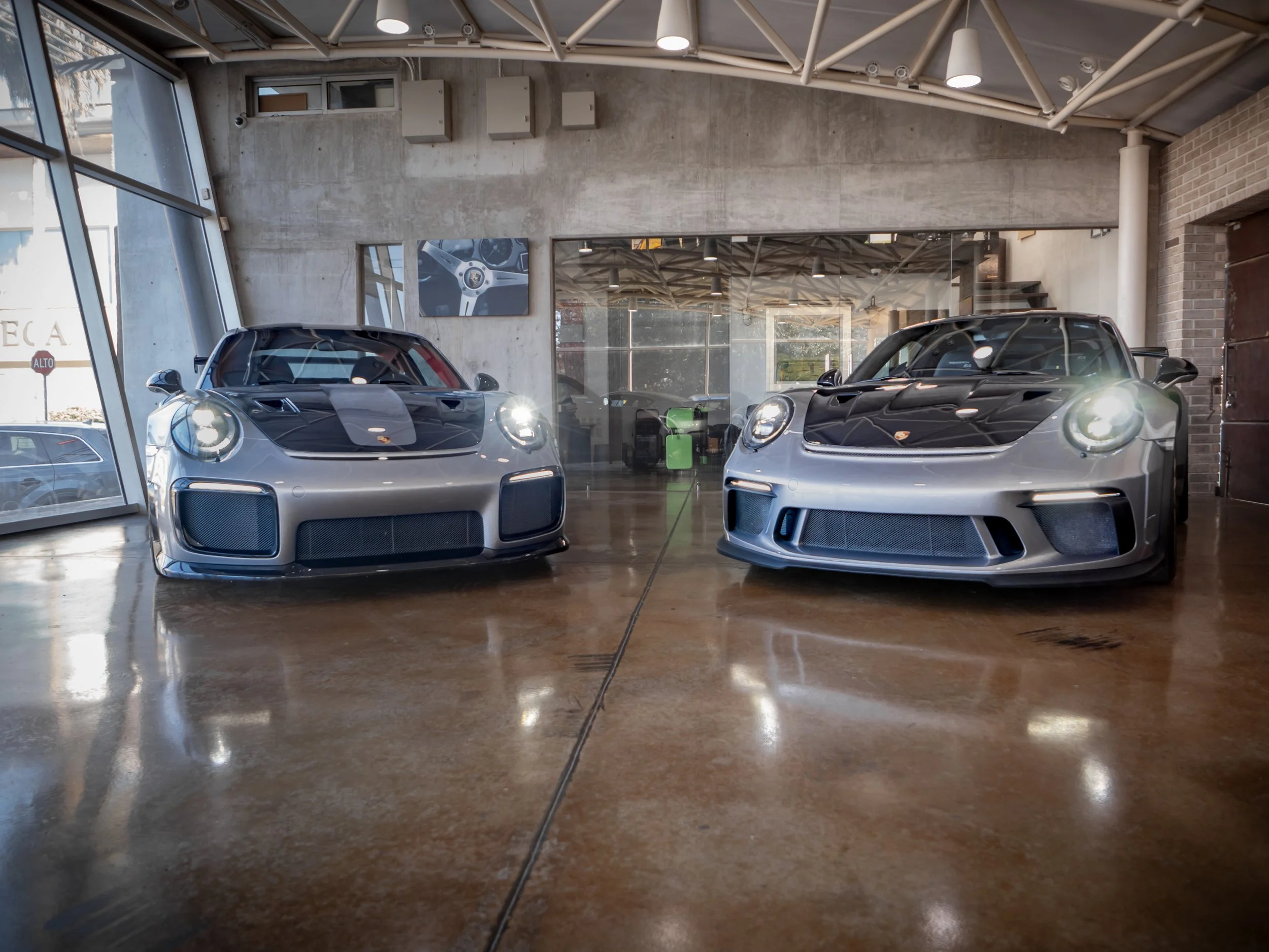 GT2 RS-3.jpg