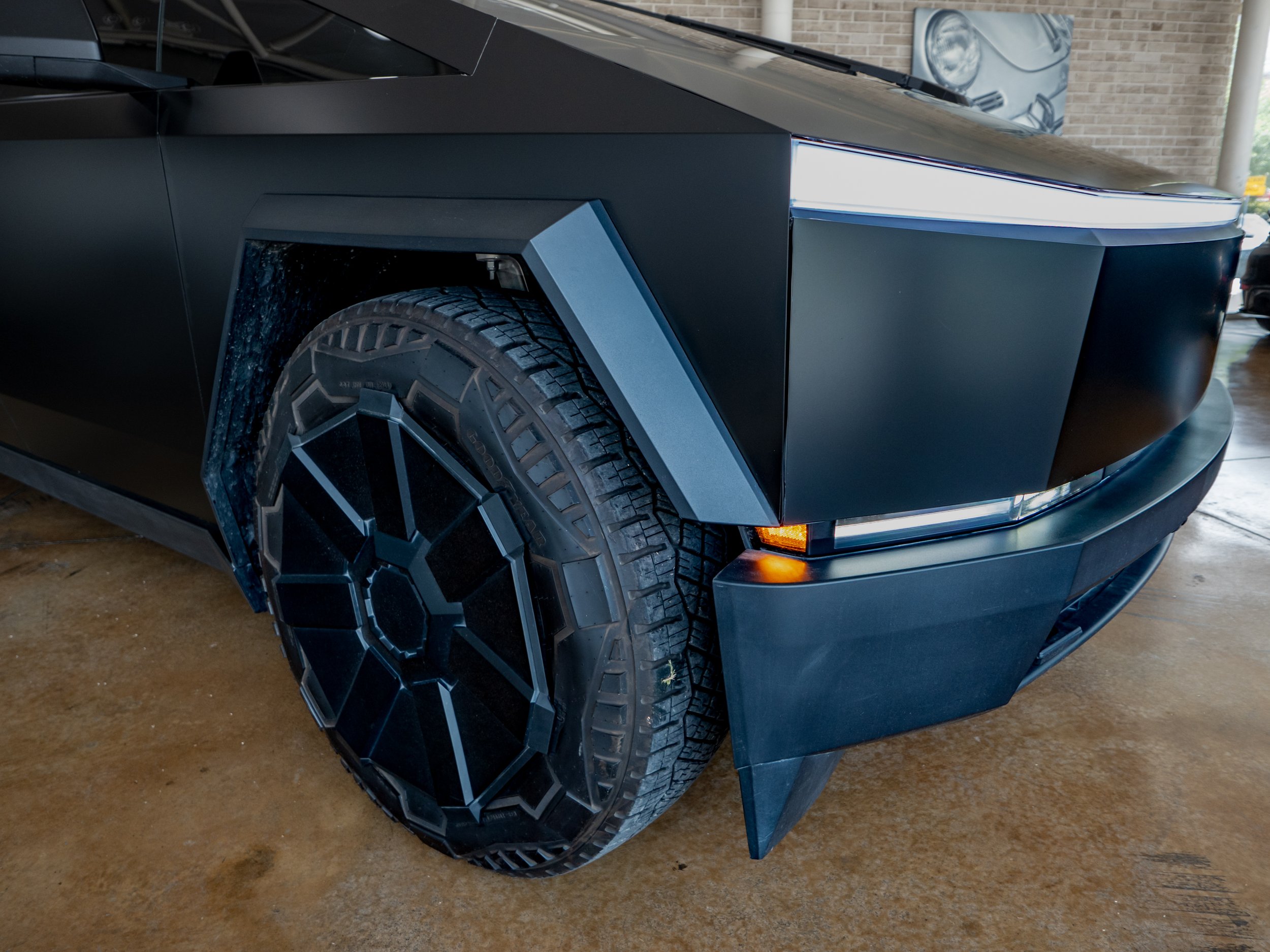 CyberTruck-12.jpg