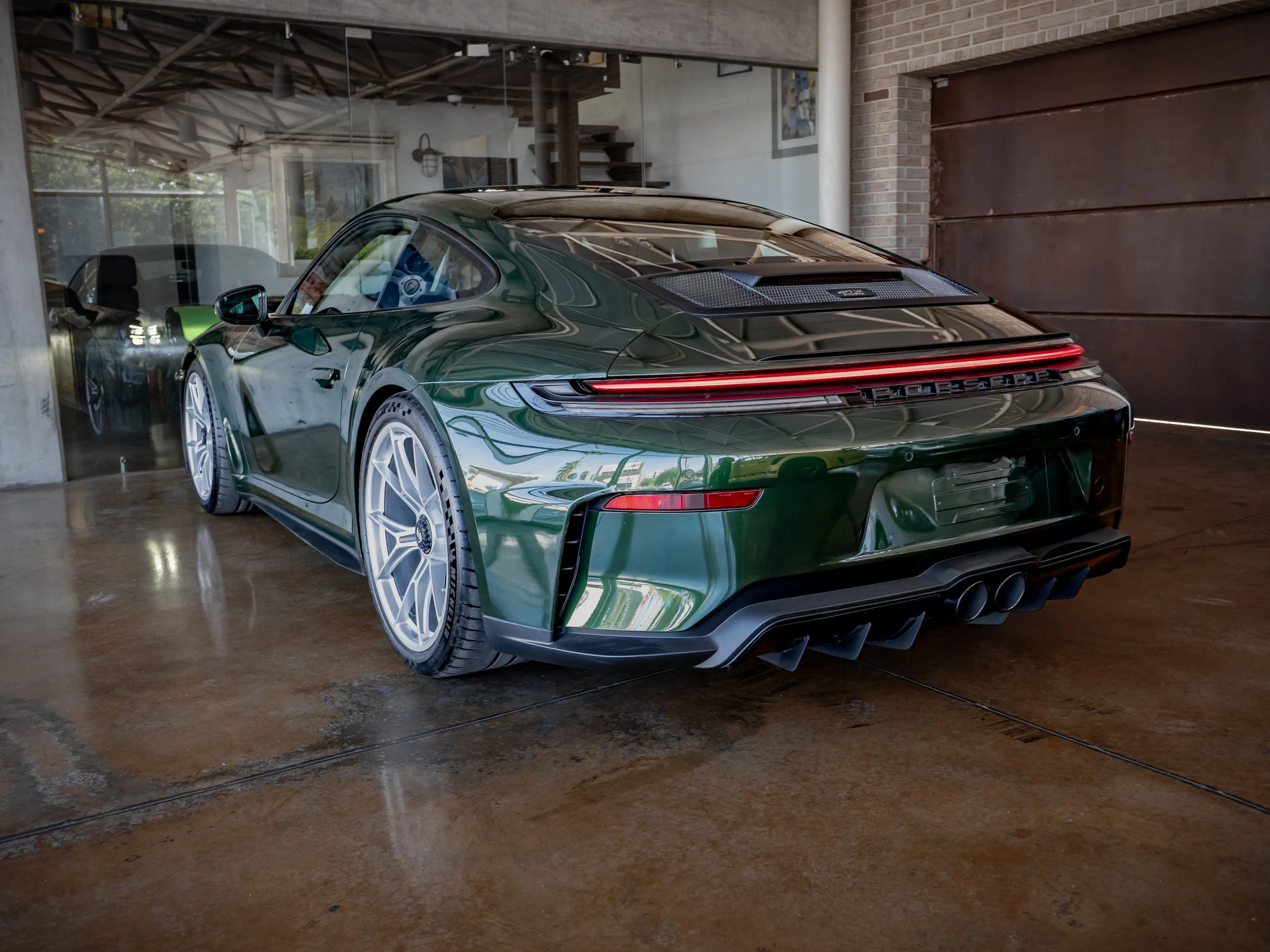 Porsche GT3 Touring Verde-22.jpg