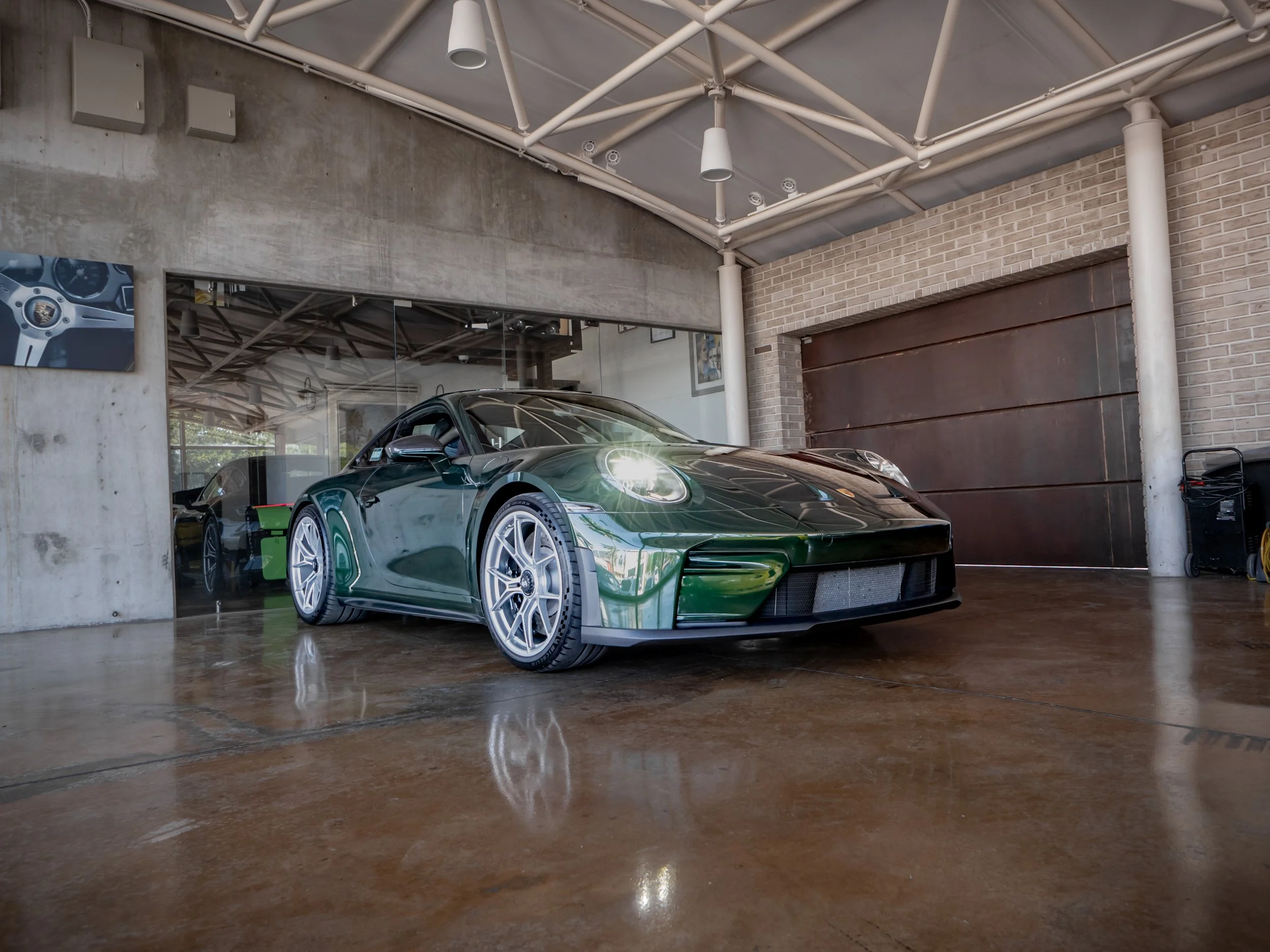 Porsche GT3 Touring Verde-2.jpg