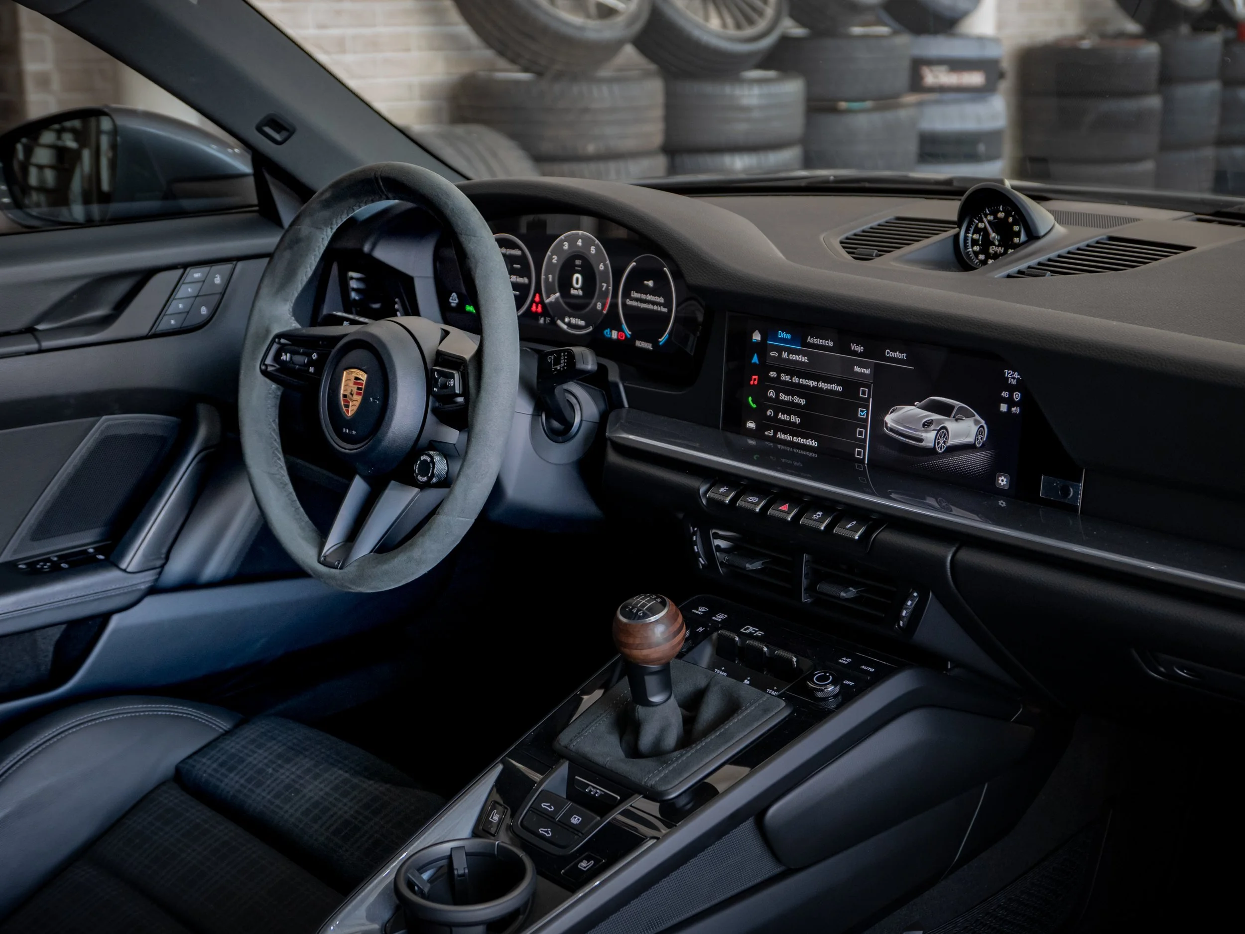 Porsche 911 Carrera T-8.jpg