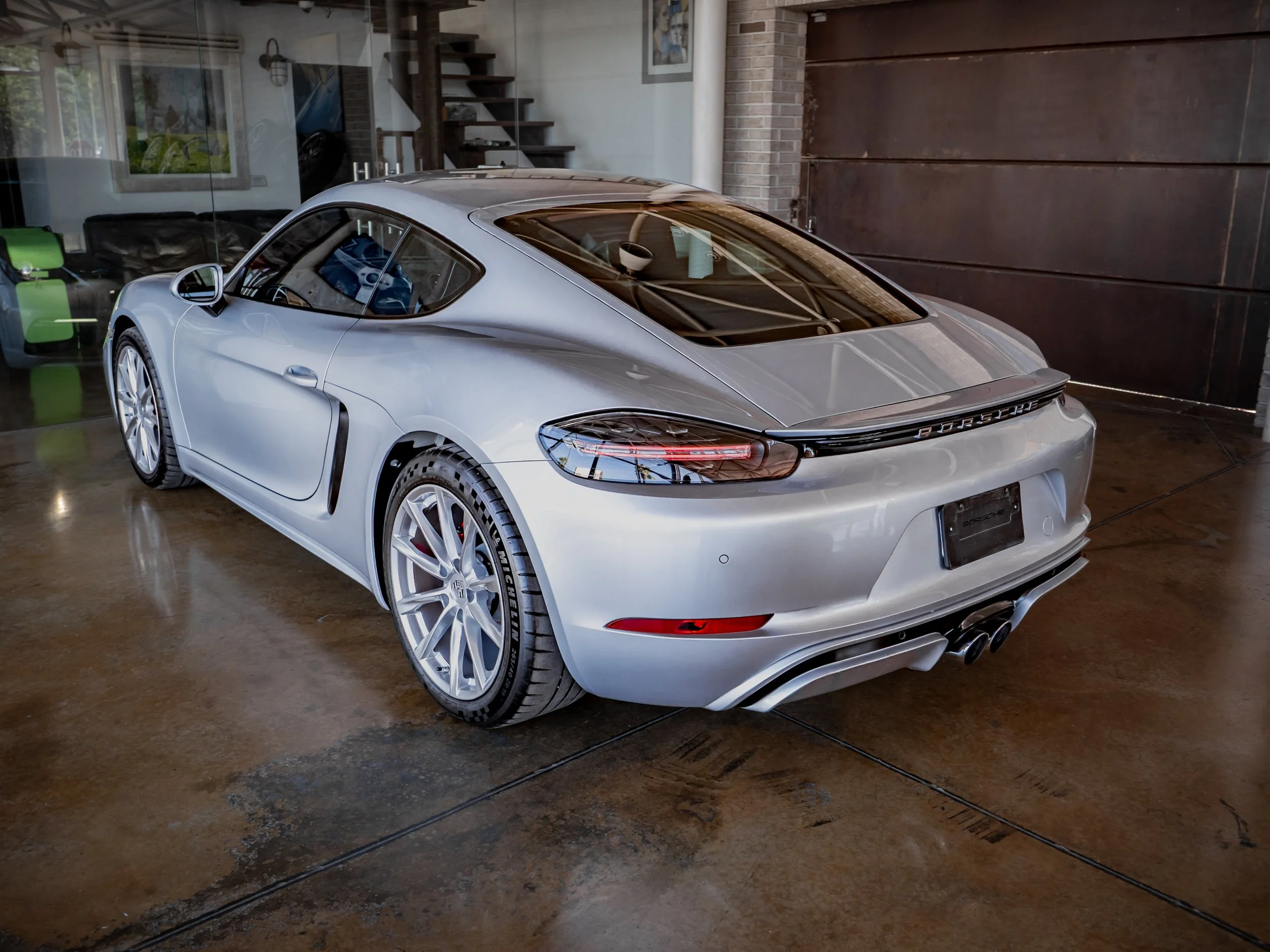 Porsche Cayman-17.jpg