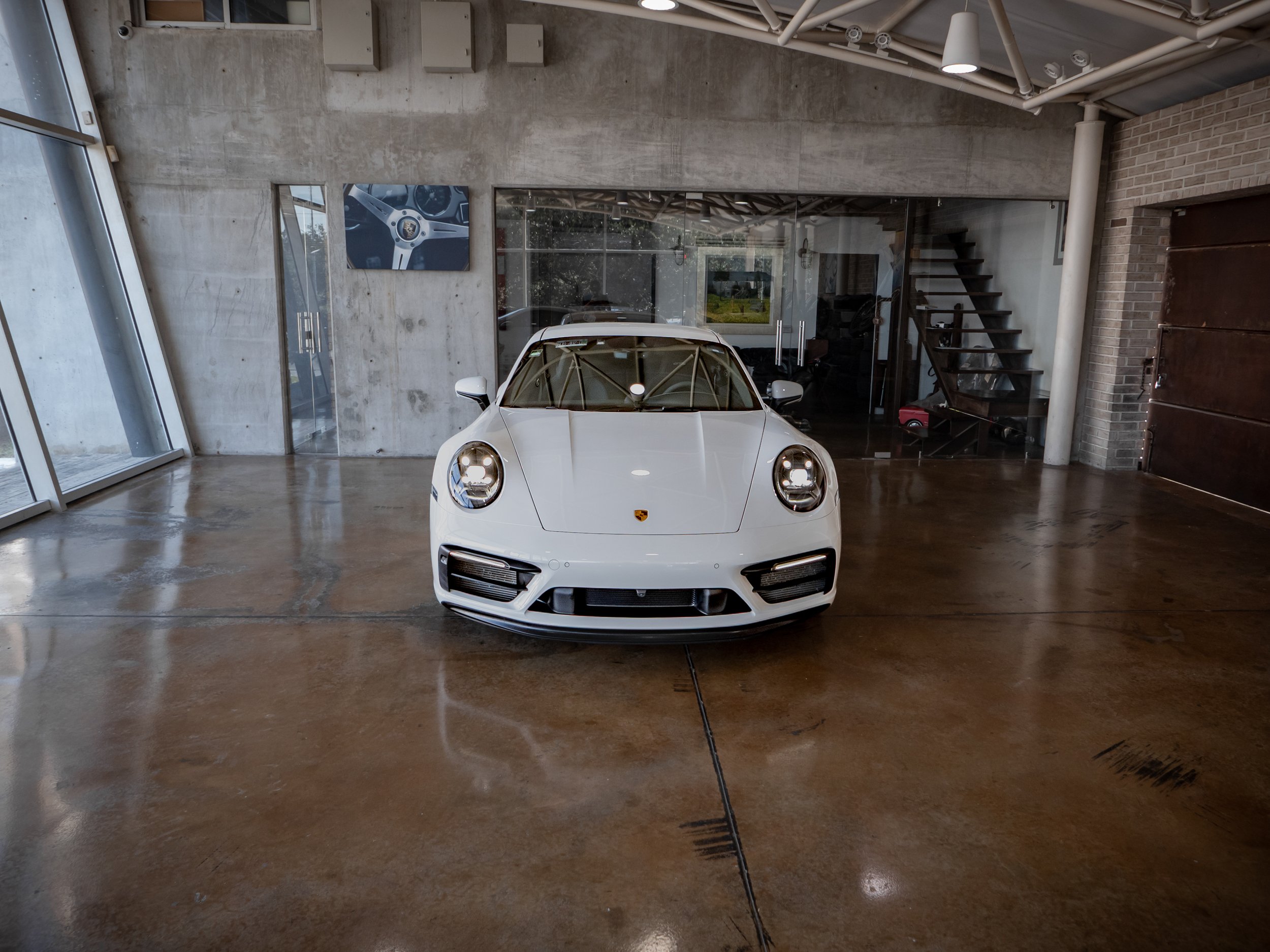 Porsche GTS-4.jpg