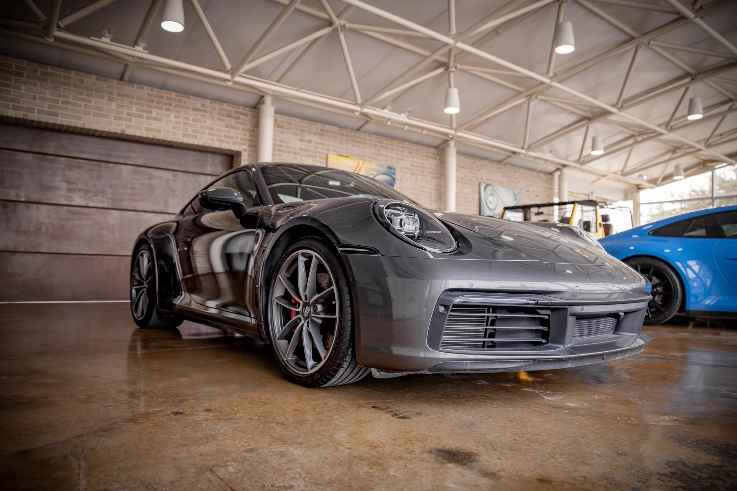 Porsche 911 Carrera-4.jpg