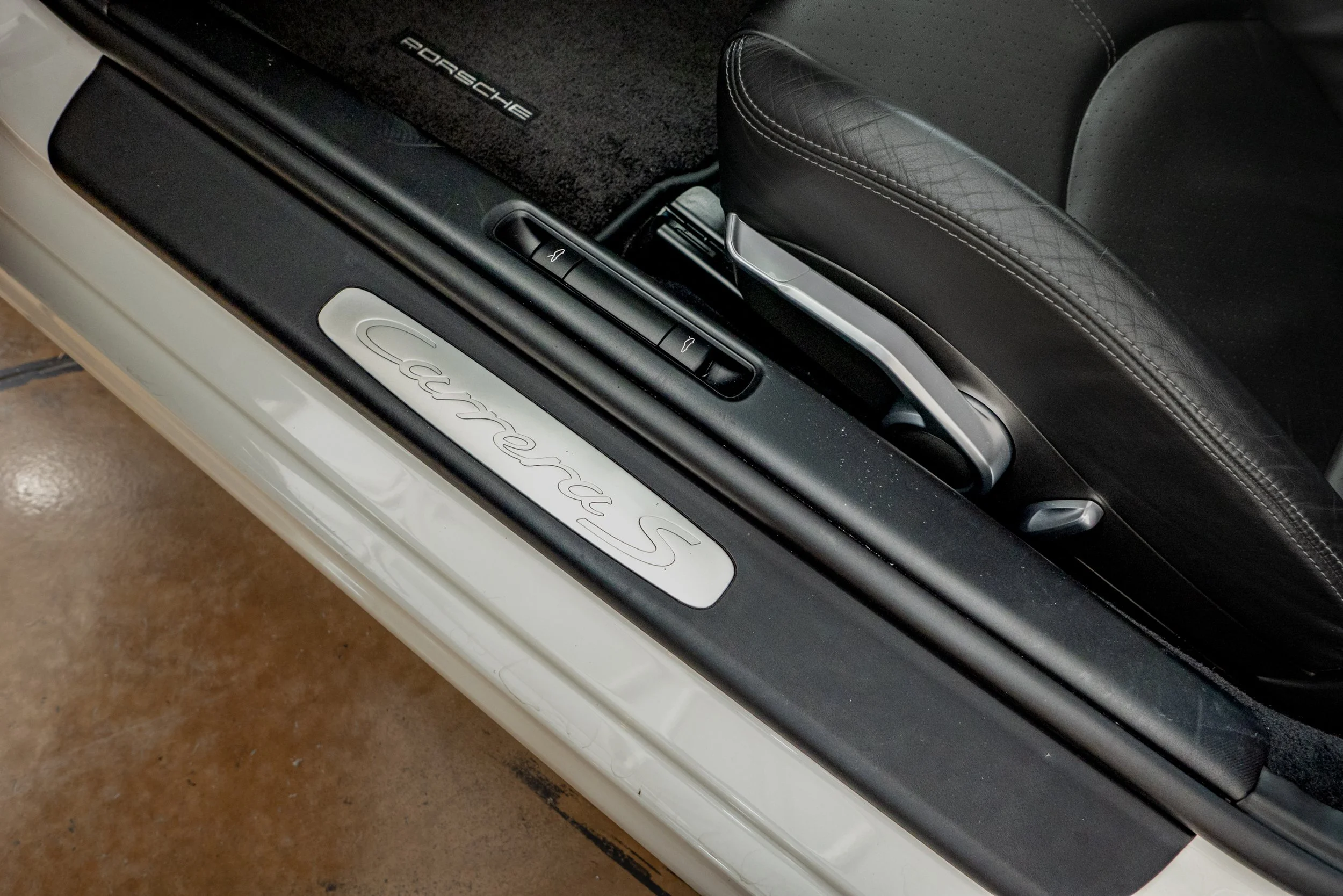 Porsche 911 Blanco-13.jpg