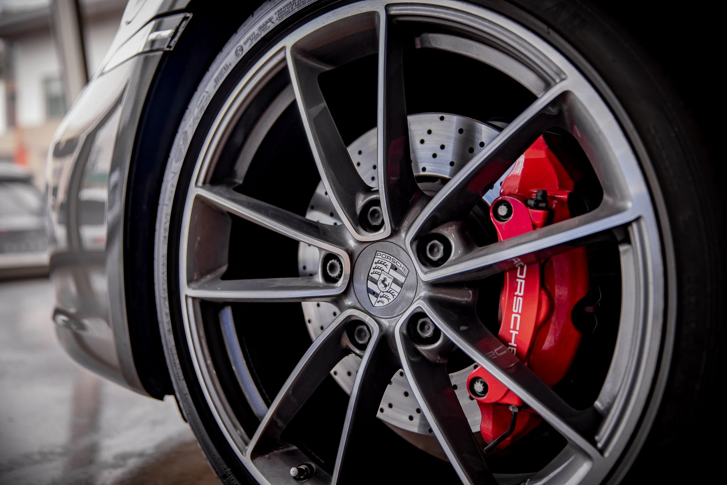 Porsche 911 Carrera-8.jpg