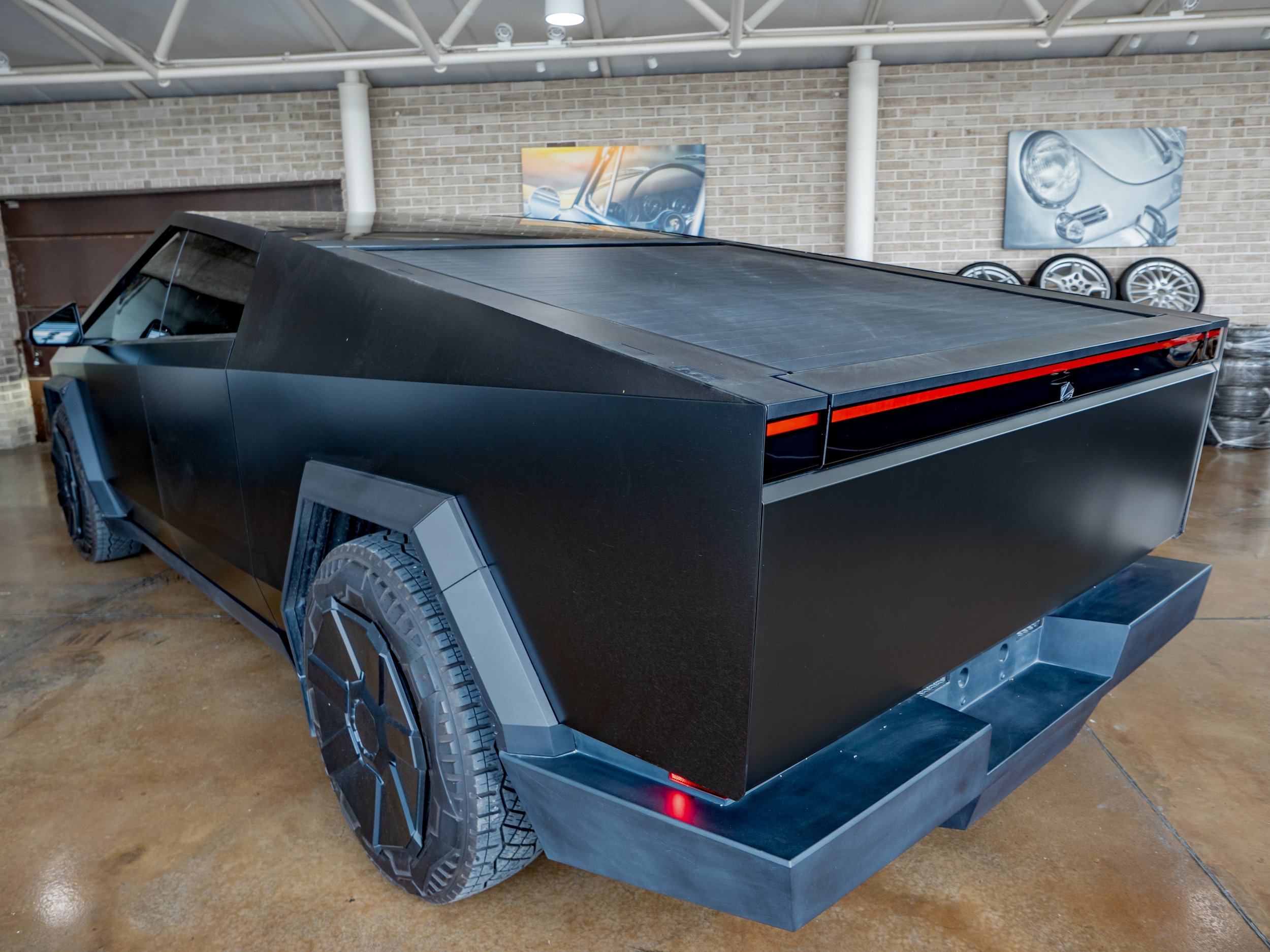 CyberTruck-21.jpg