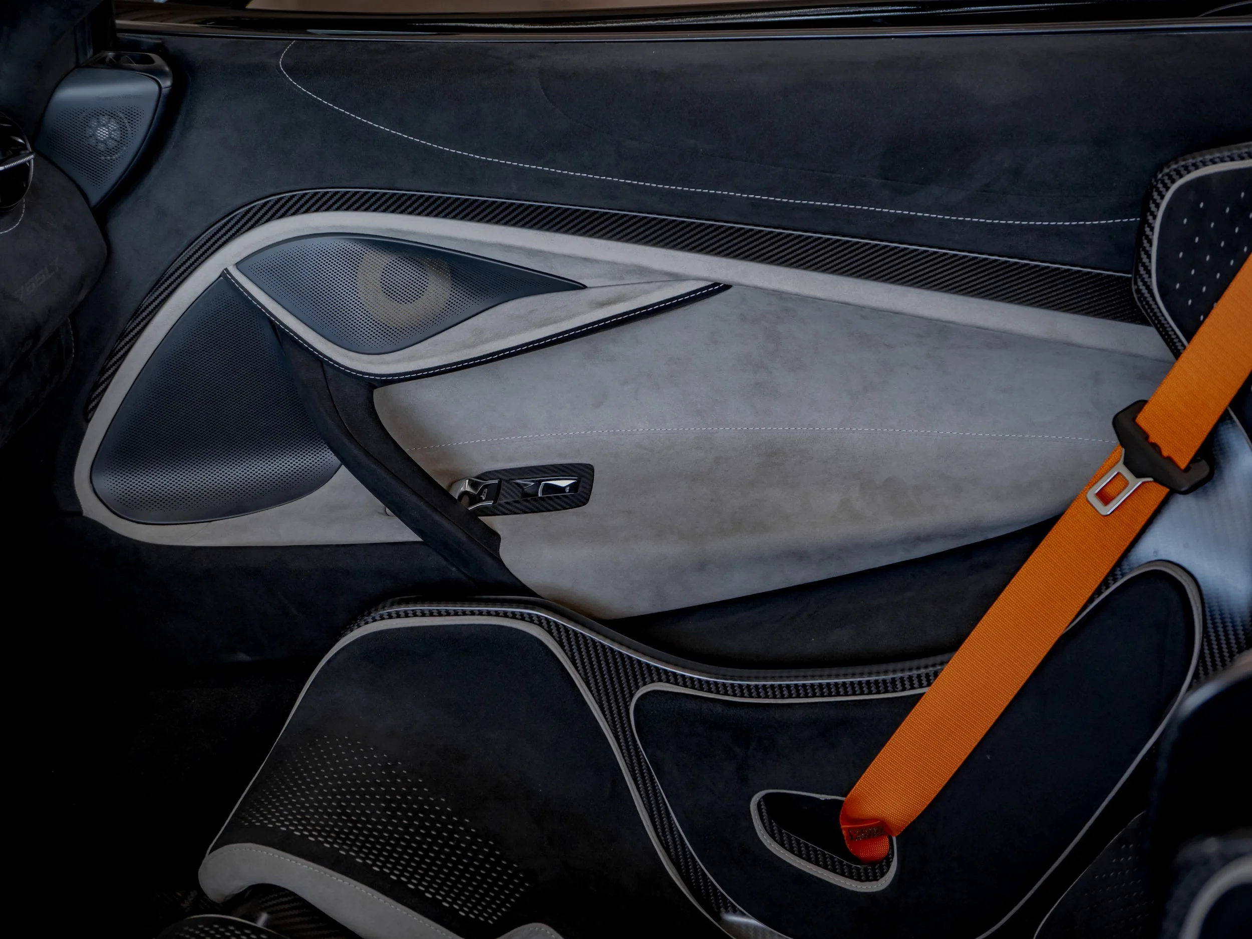 McLaren 765LT-31.jpg