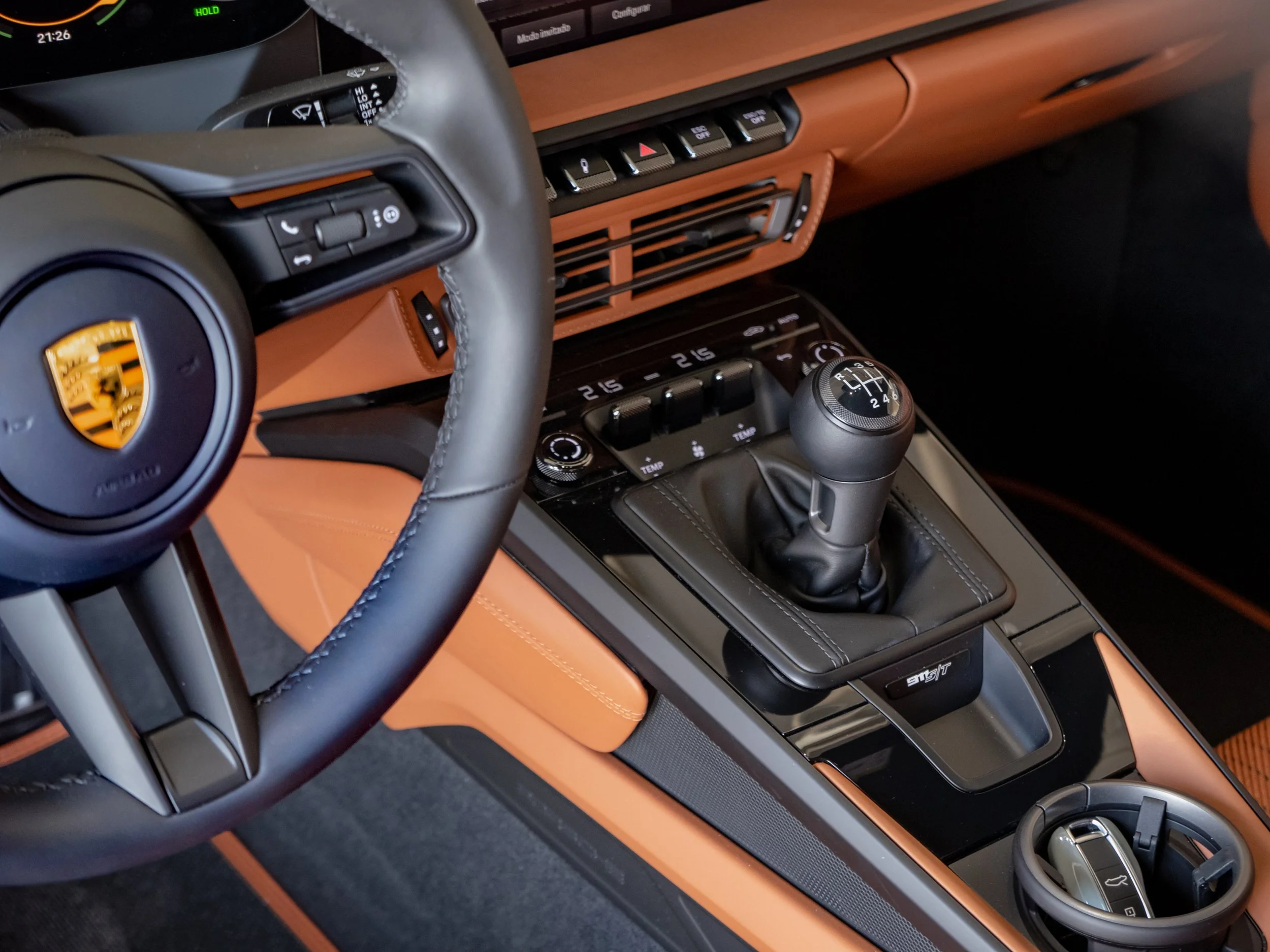 Porsche 911 ST-42.jpg