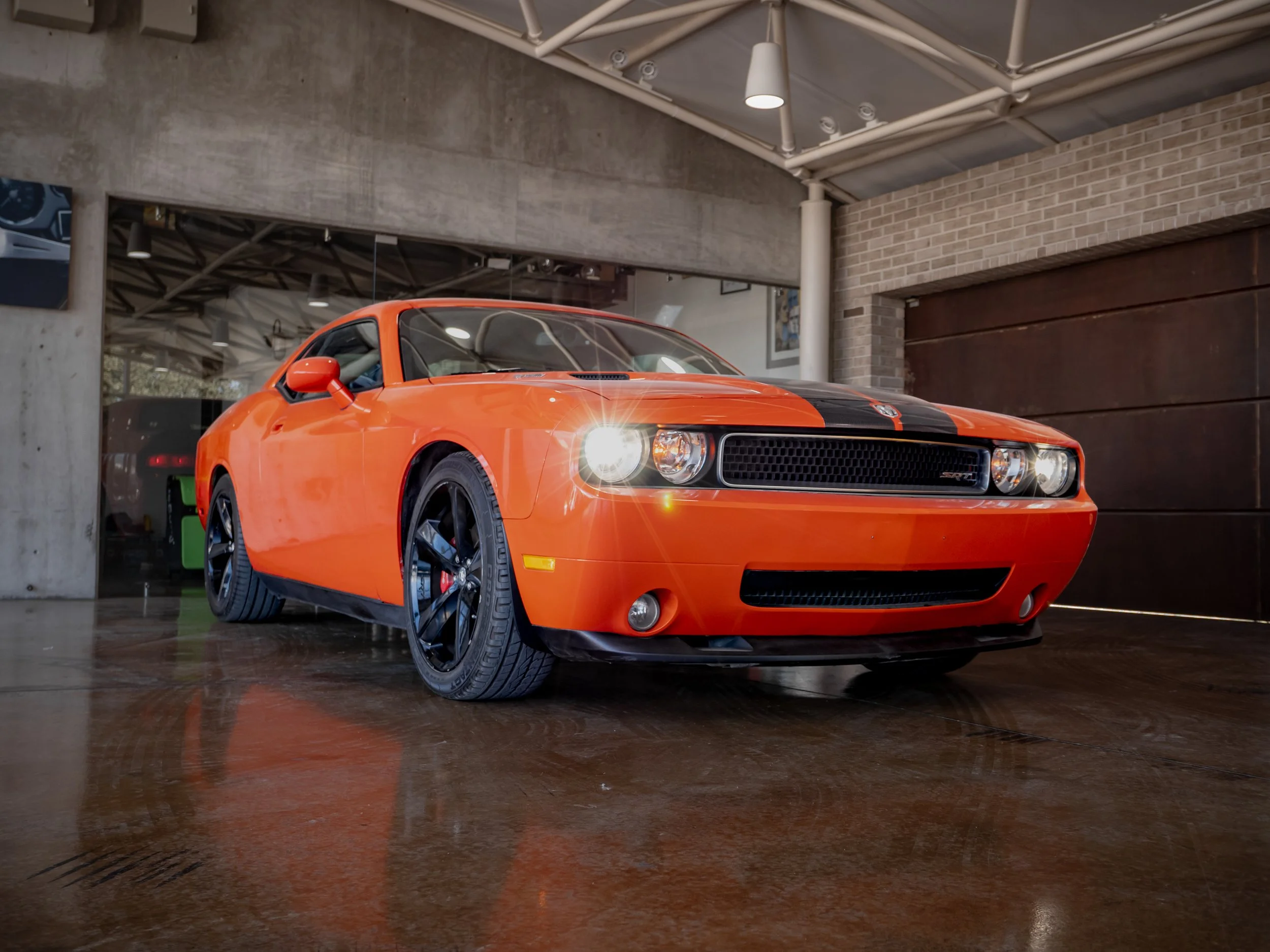 Challenger SRT-2.jpg