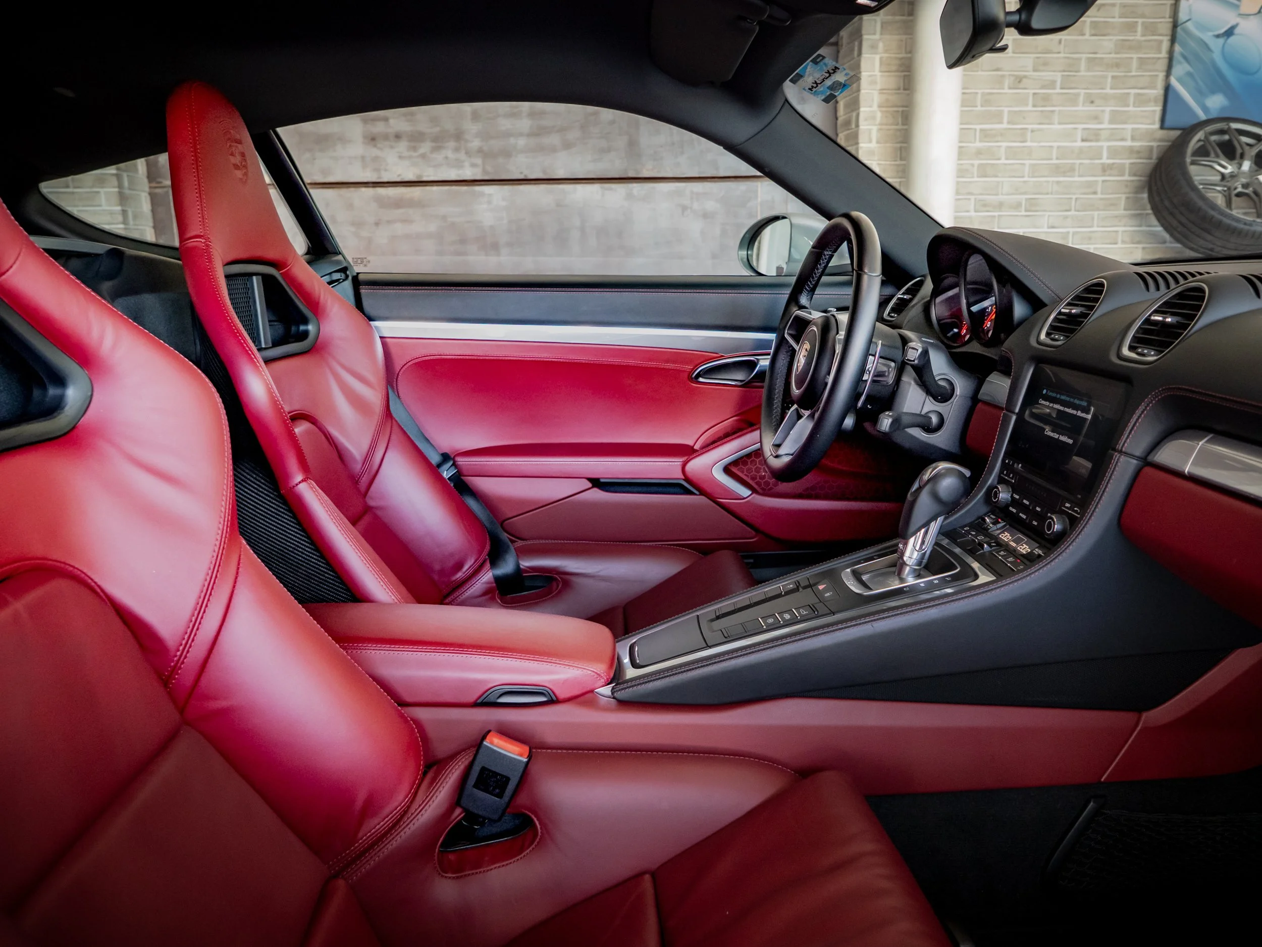 Porsche Cayman-9.jpg