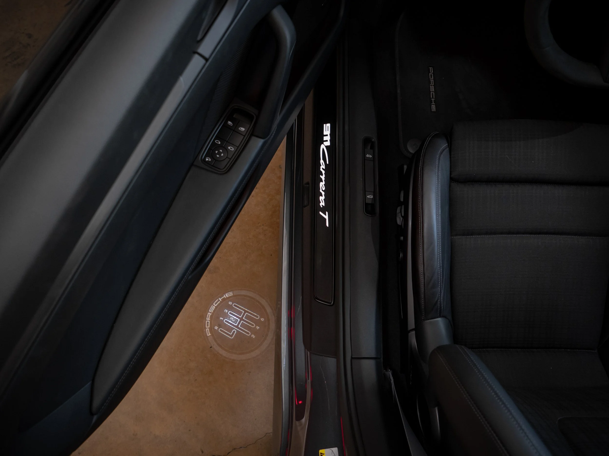 Porsche 911 Carrera T-10.jpg