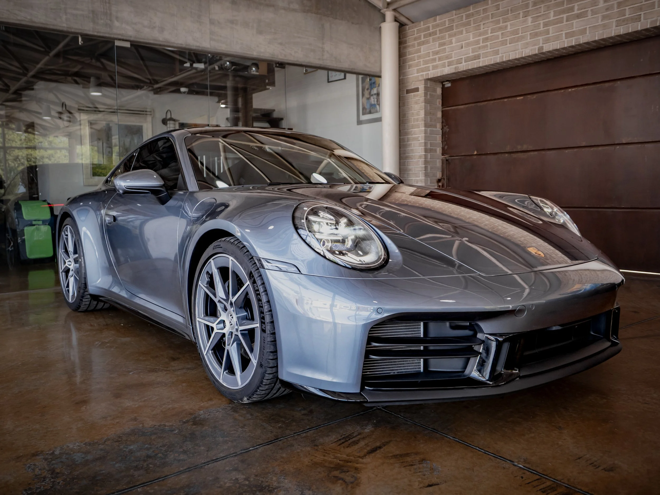 Porsche 911 Carrera T-4.jpg