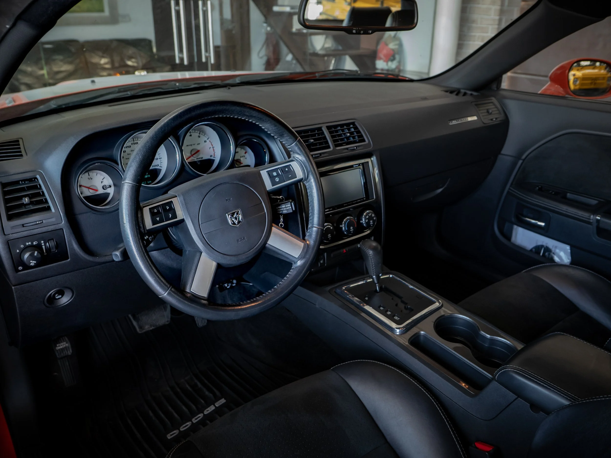 Challenger SRT-20.jpg