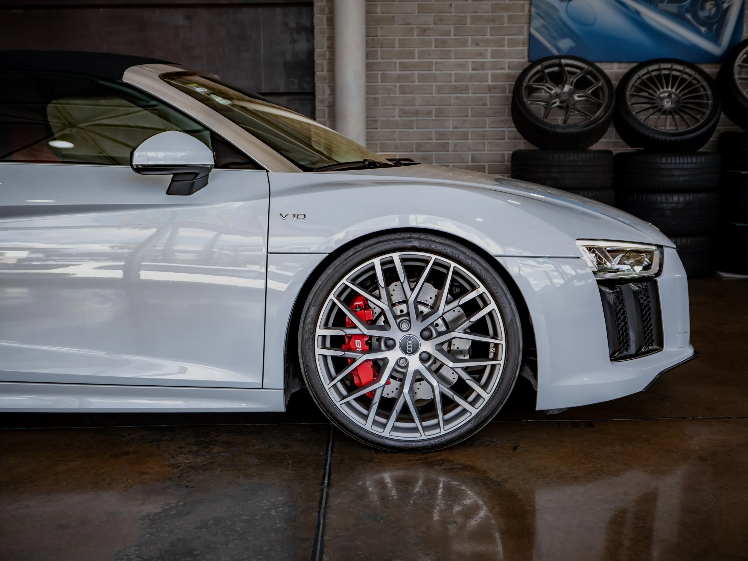Audi R8-6.jpg