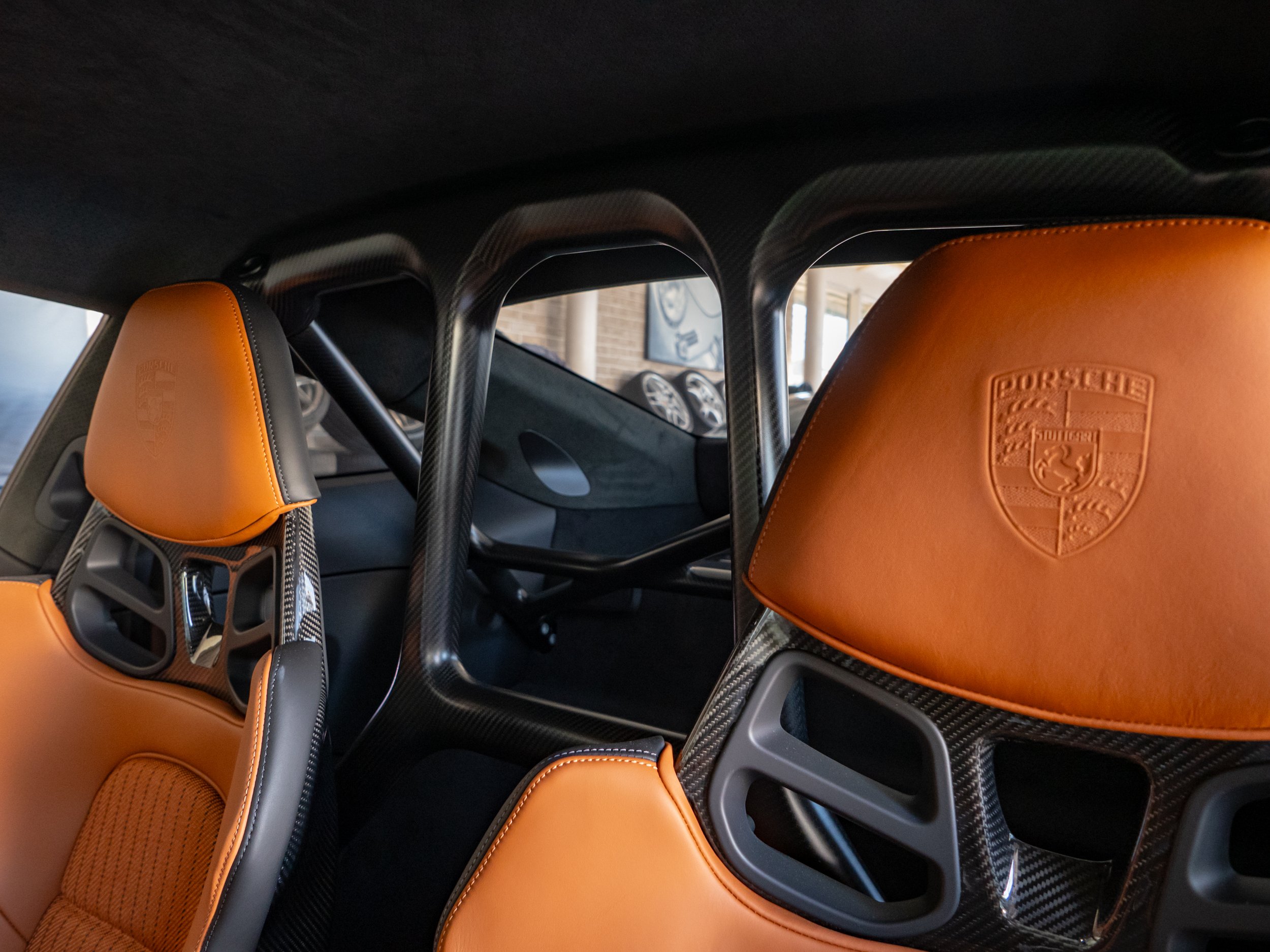 Porsche 911 ST-49.jpg