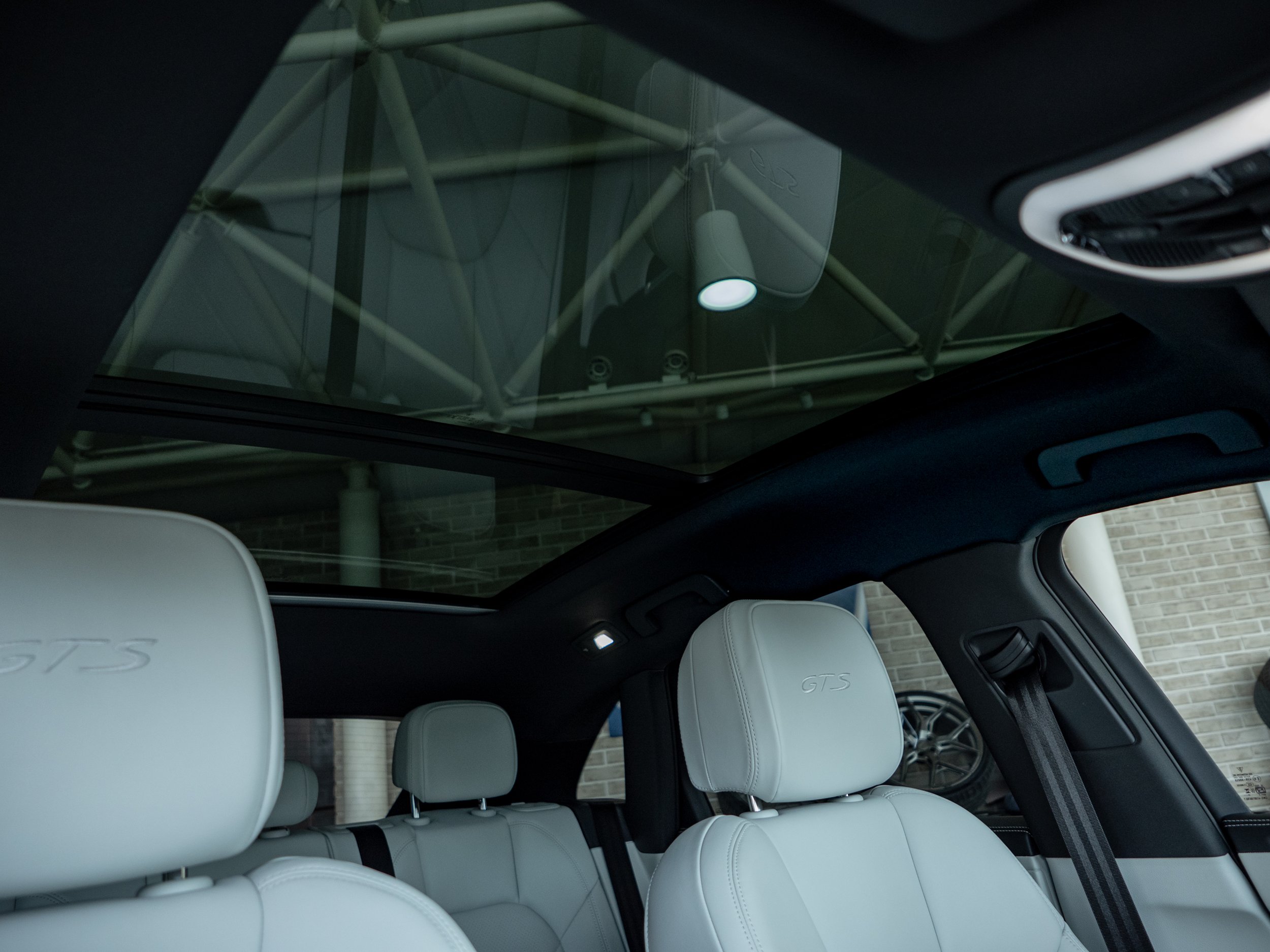 Macan GTS Azul-16.jpg