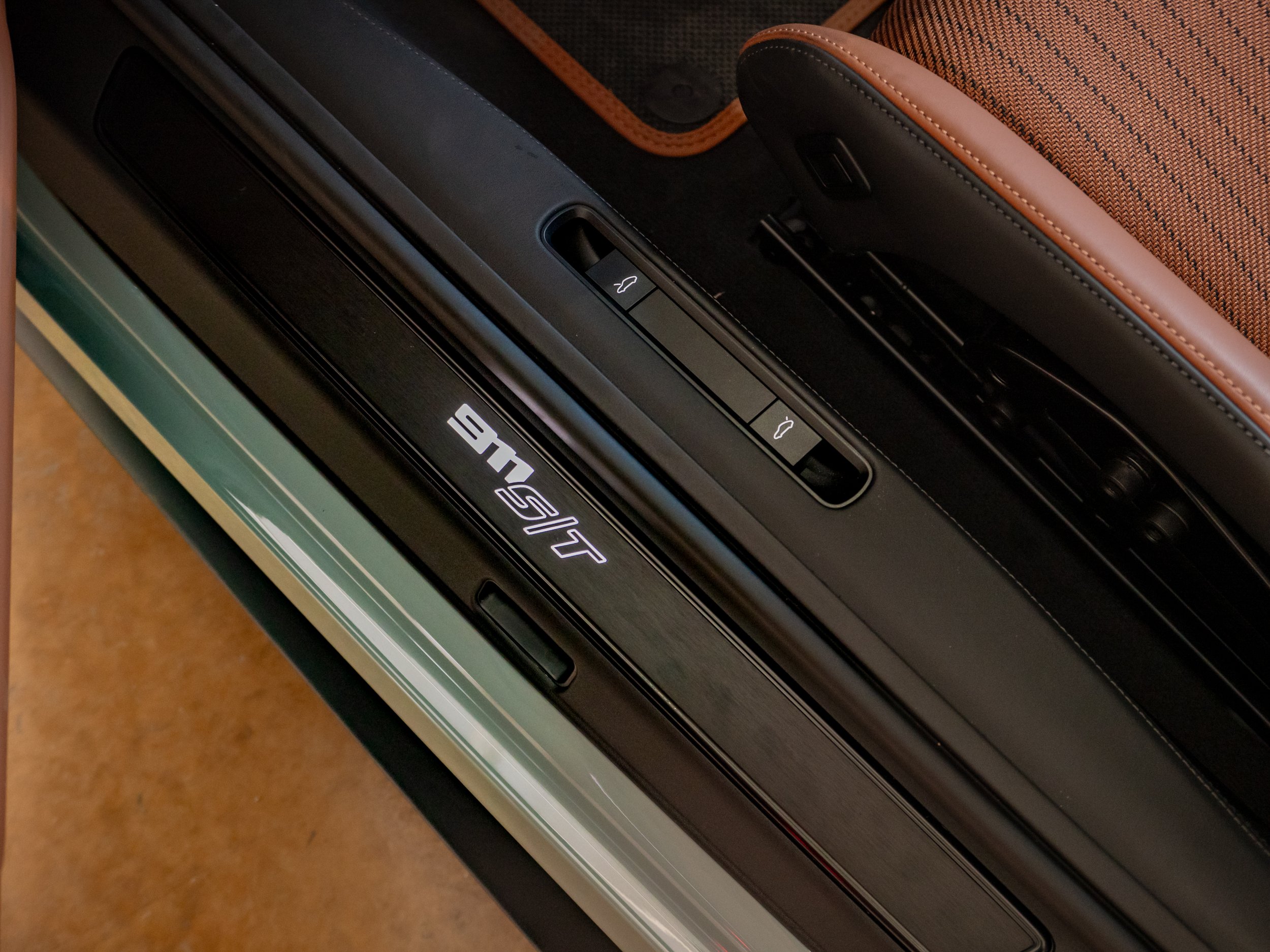 Porsche 911 ST-29.jpg