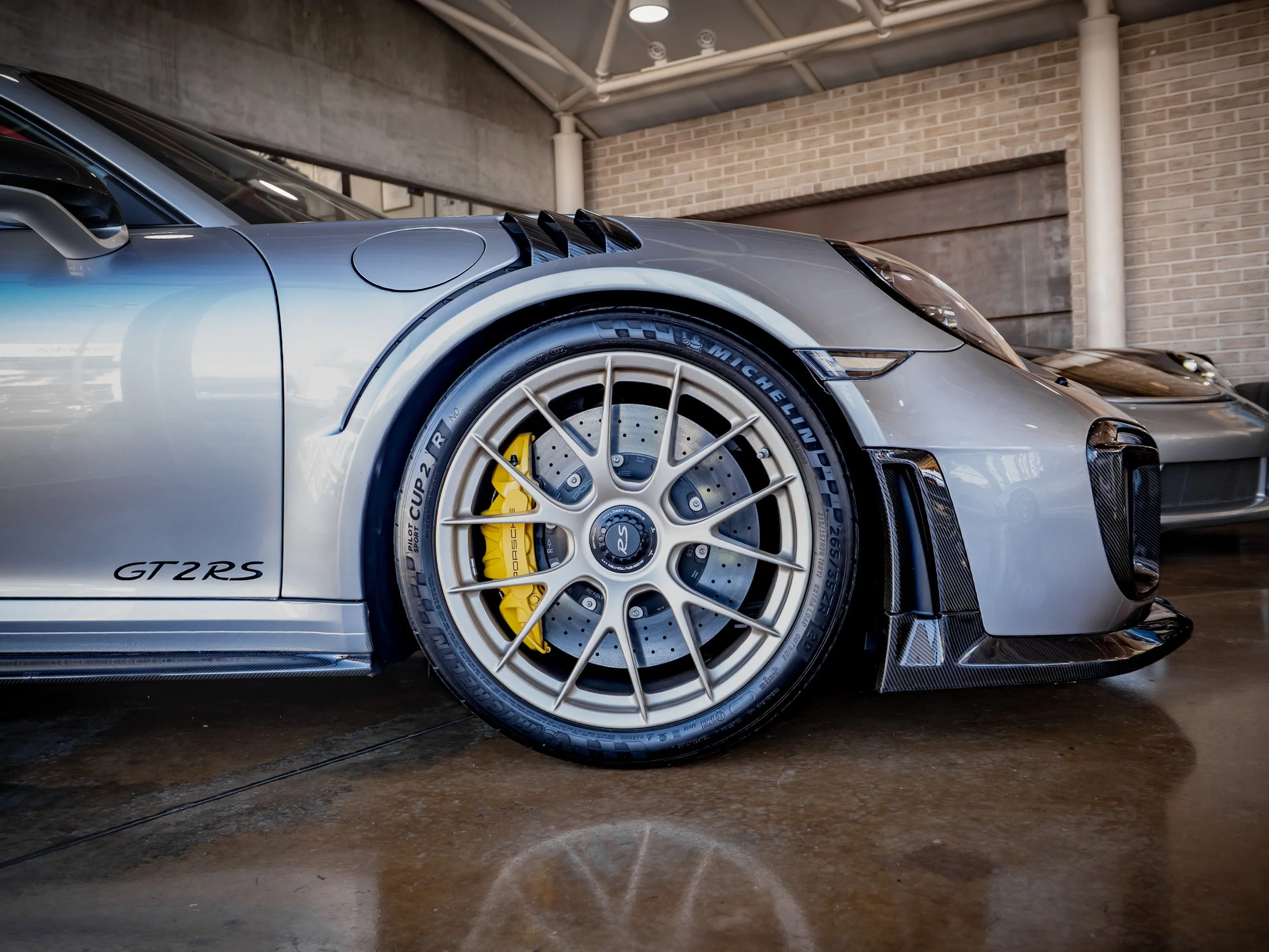 GT2 RS-9.jpg