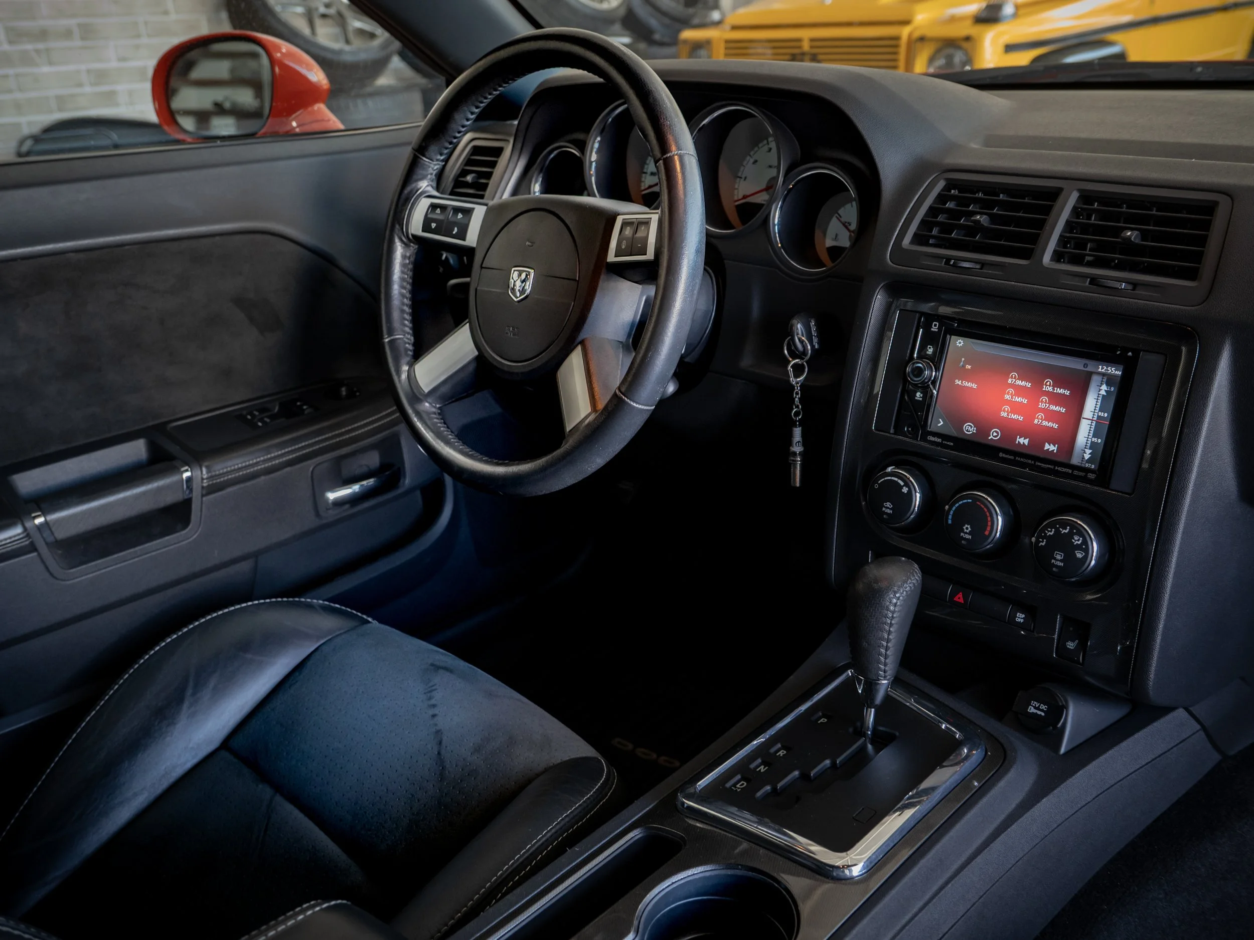 Challenger SRT-10.jpg