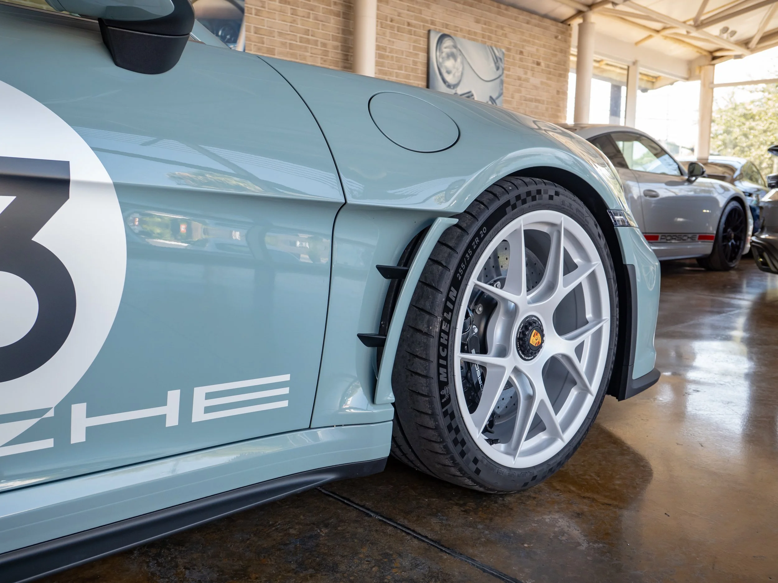 Porsche 911 ST-18.jpg